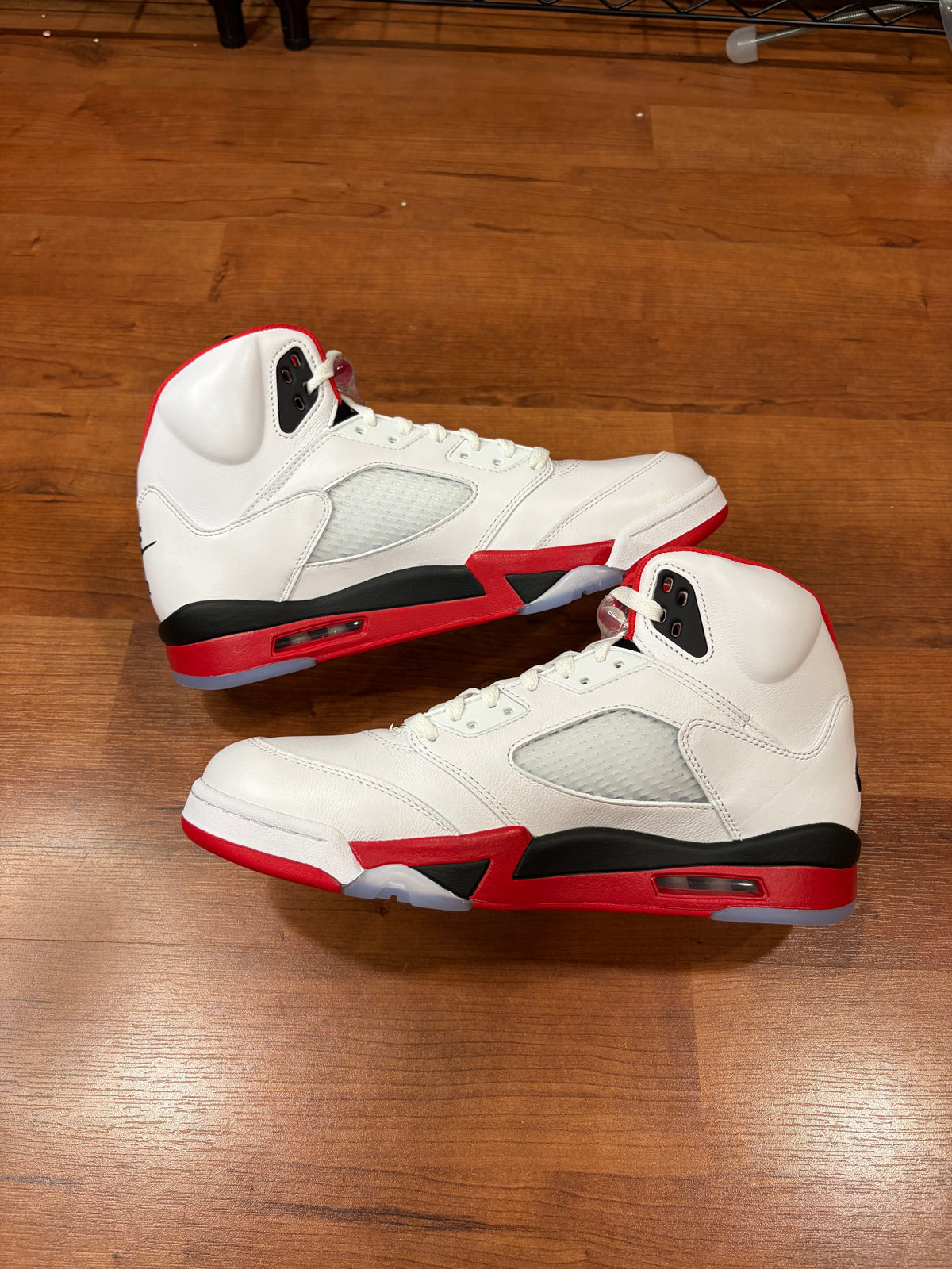 AJ5 Retro Fire Red (DS - Size 11M)