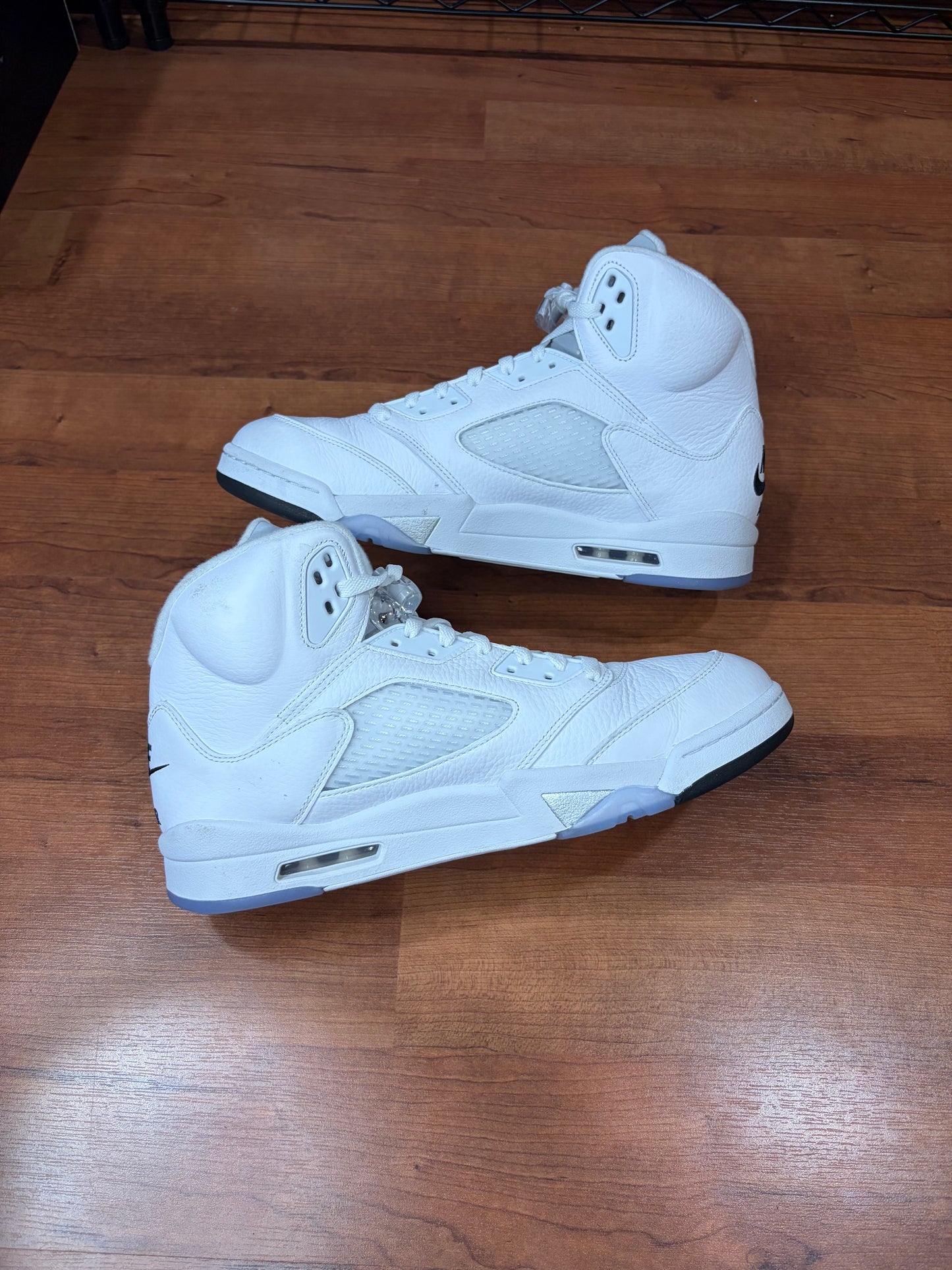 Jordan Retro 5 White Metallic (Size 13 Mens)