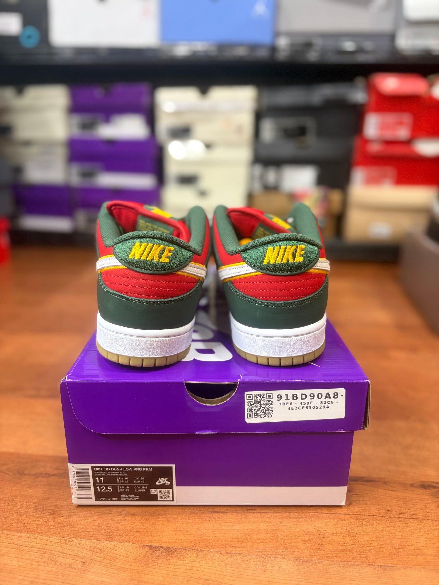 Nike Dunk Low SB Seattle SuperSonics (Brand New - 11M)