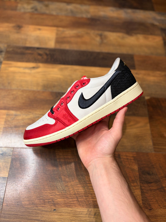 Jordan Retro 1 Low Trophy Room (Brand New - 12.5M)