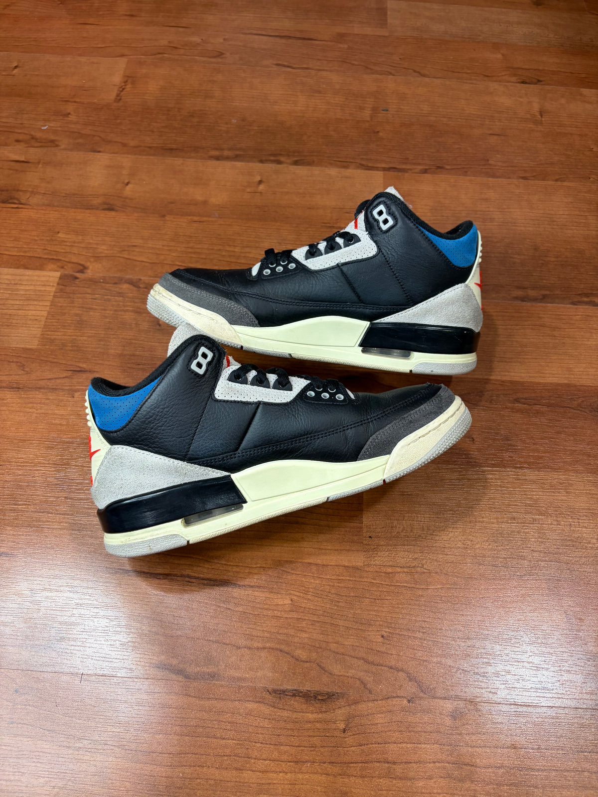 AJ3 Retro Rare Air (Size 8.5 Mens)