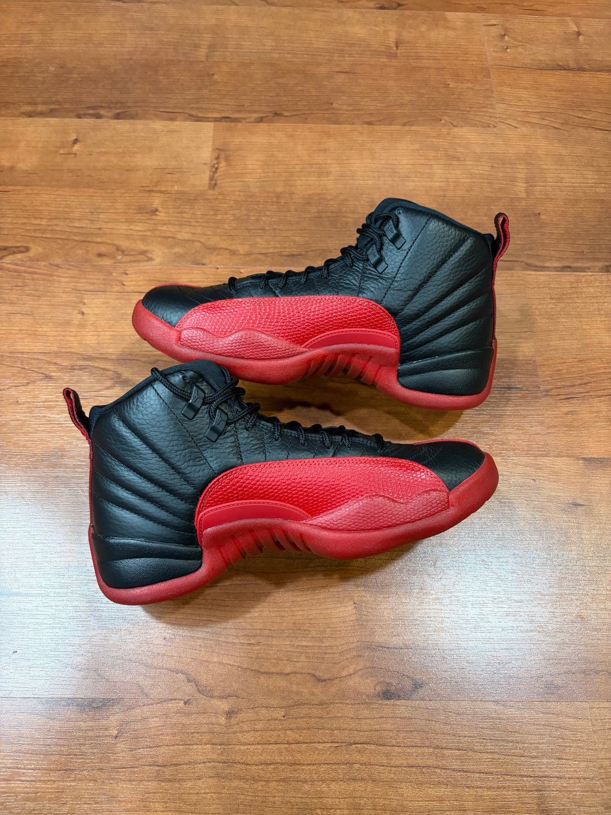 AJ12 Retro Flu Game (Size 8 Mens)
