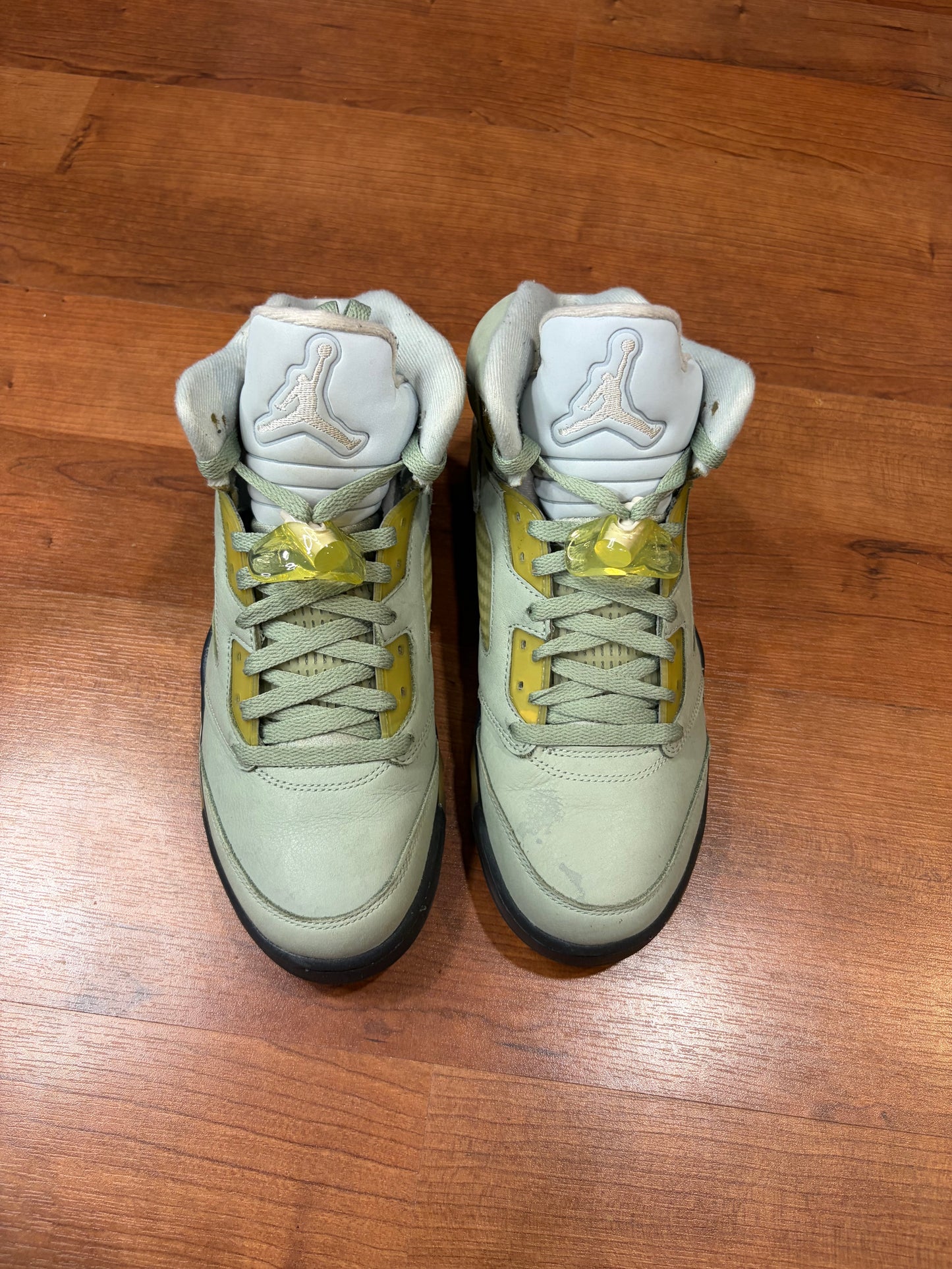 Jordan Retro 5 Jade Horizon (Size 8.5 Mens)