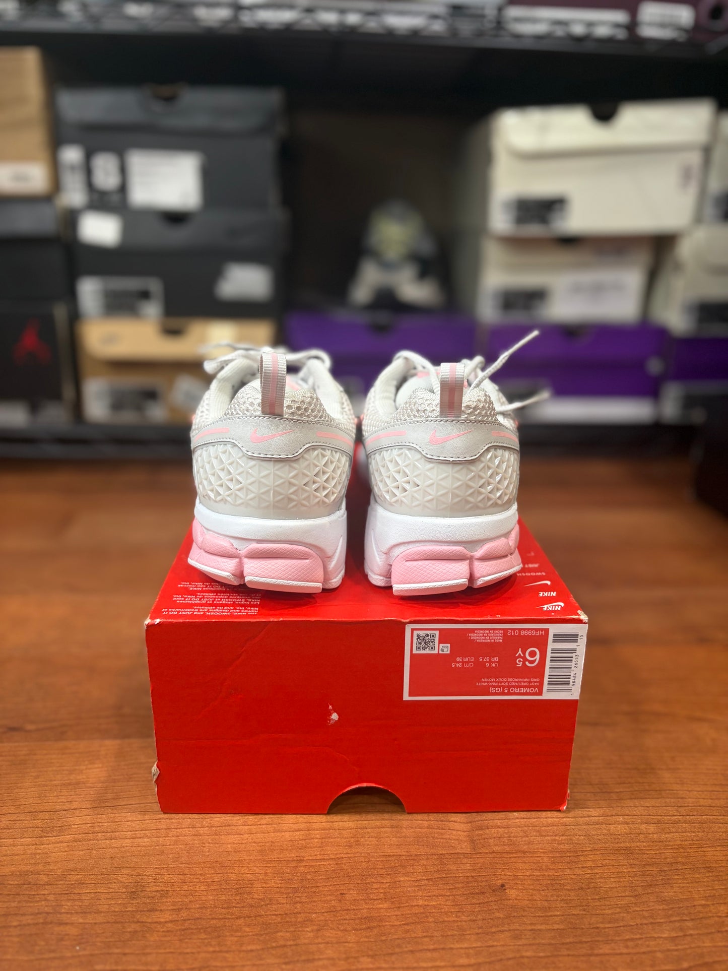 Nike Vomero 5 Medium Soft Pink (Brand New - 6.5Y/8W)