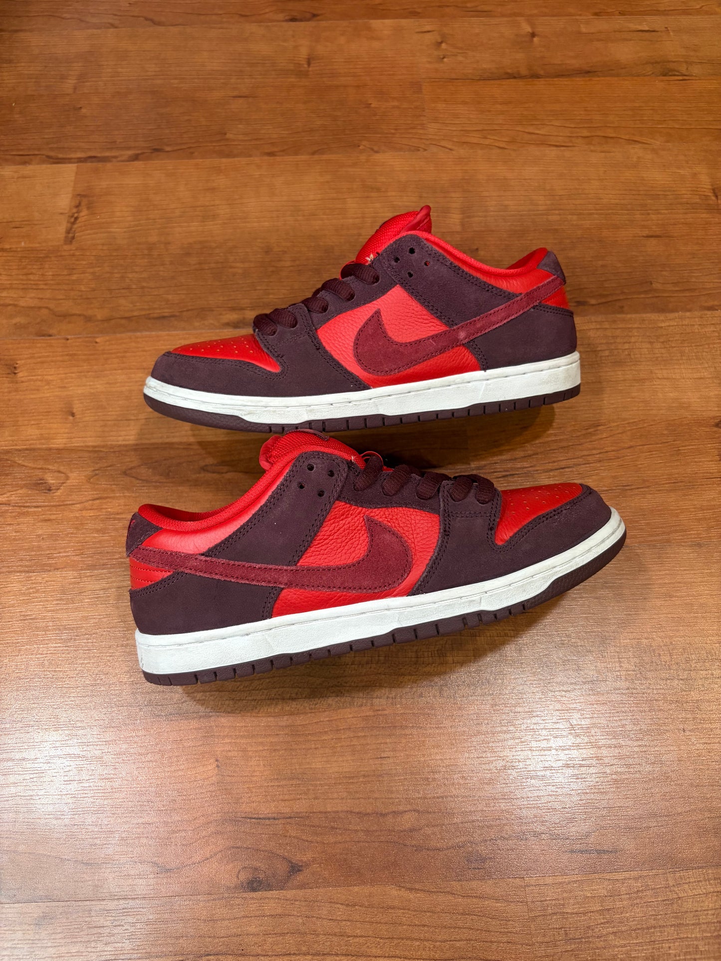 Nike Dunk Low SB Cherry (Size 8 Mens)