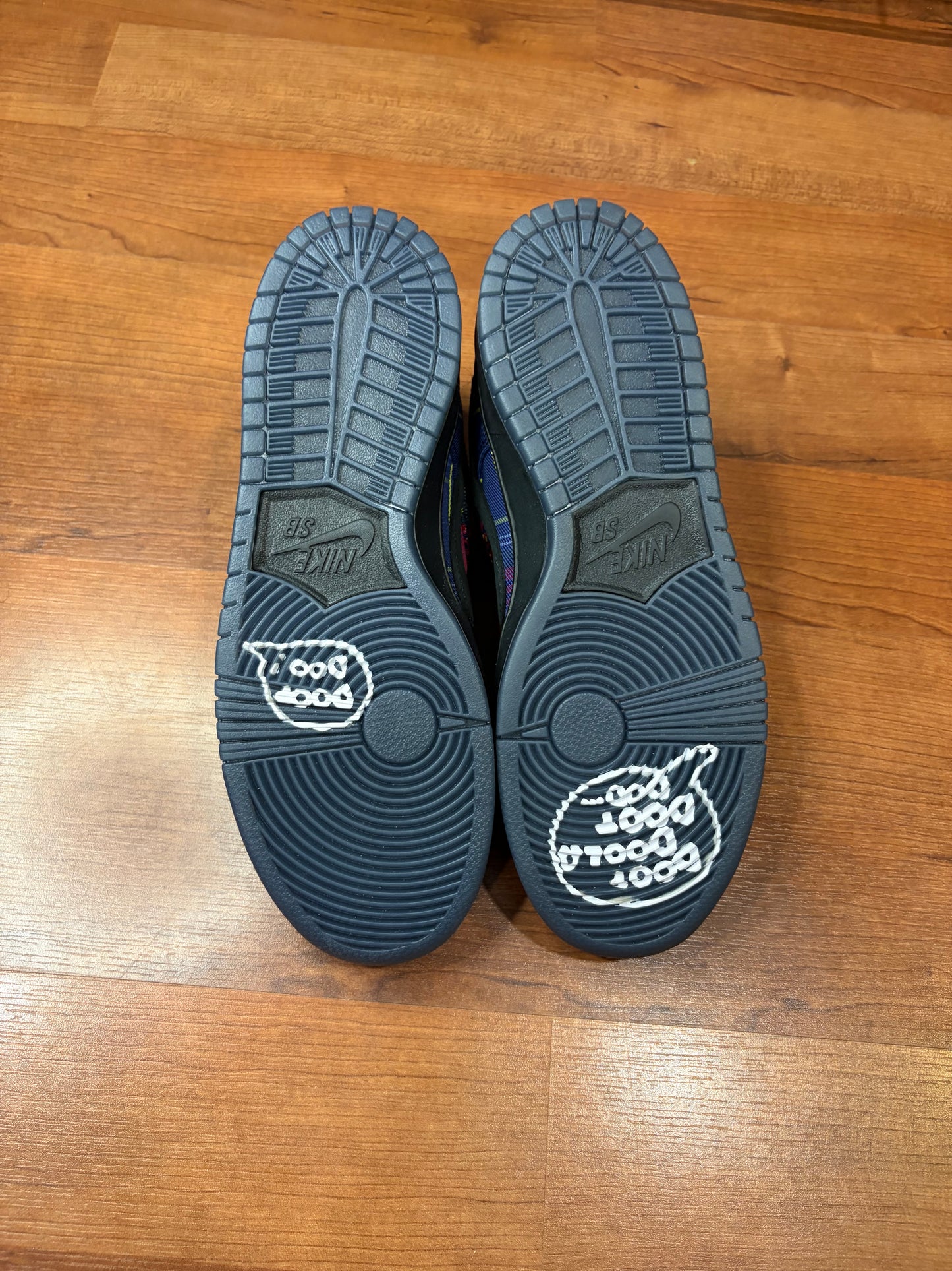 Nike Dunk Low Nardwuar (Brand New - 9M)