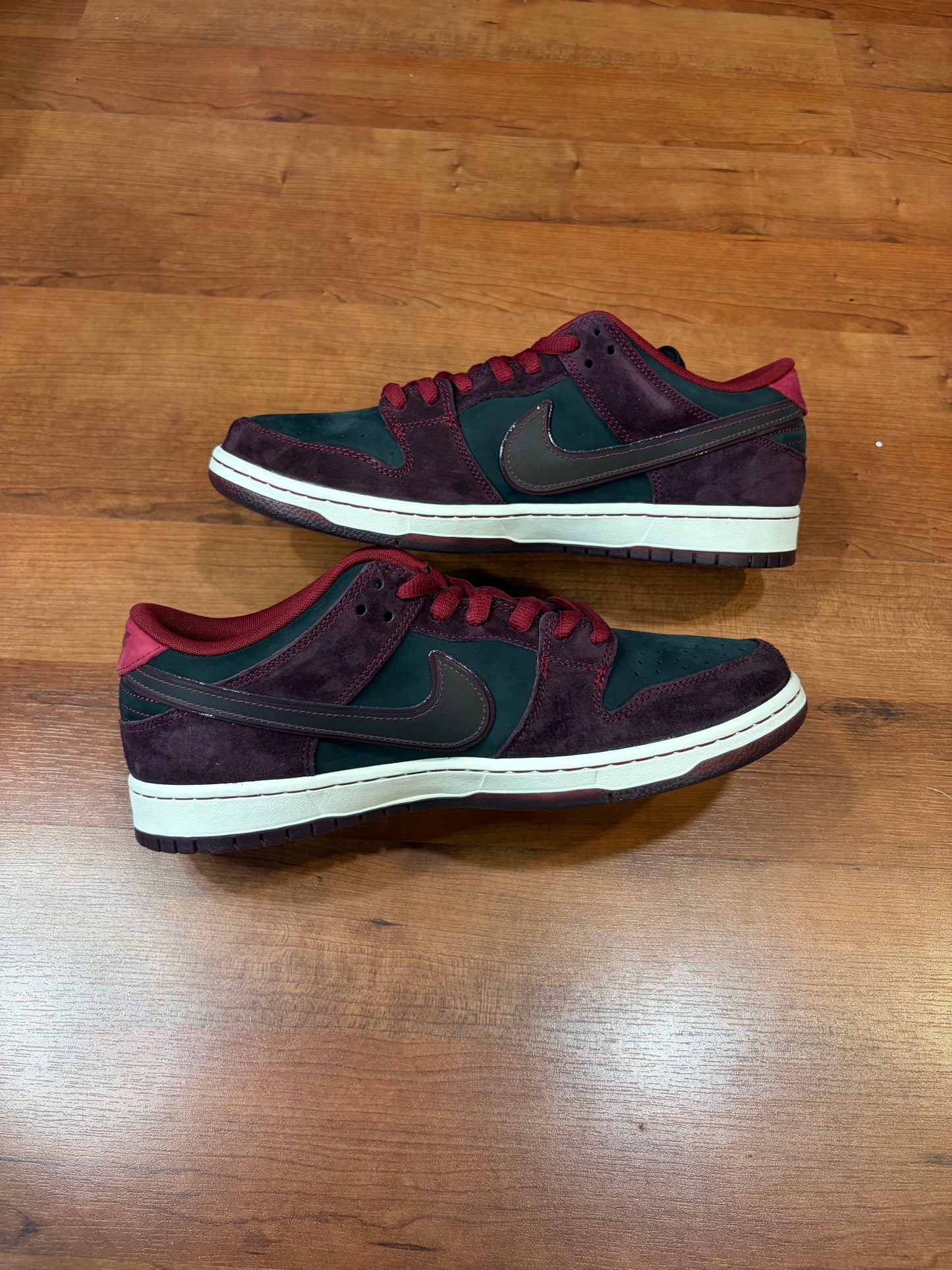 Nike Dunk Low SB Riot Skateshop (Brand New - 12M)