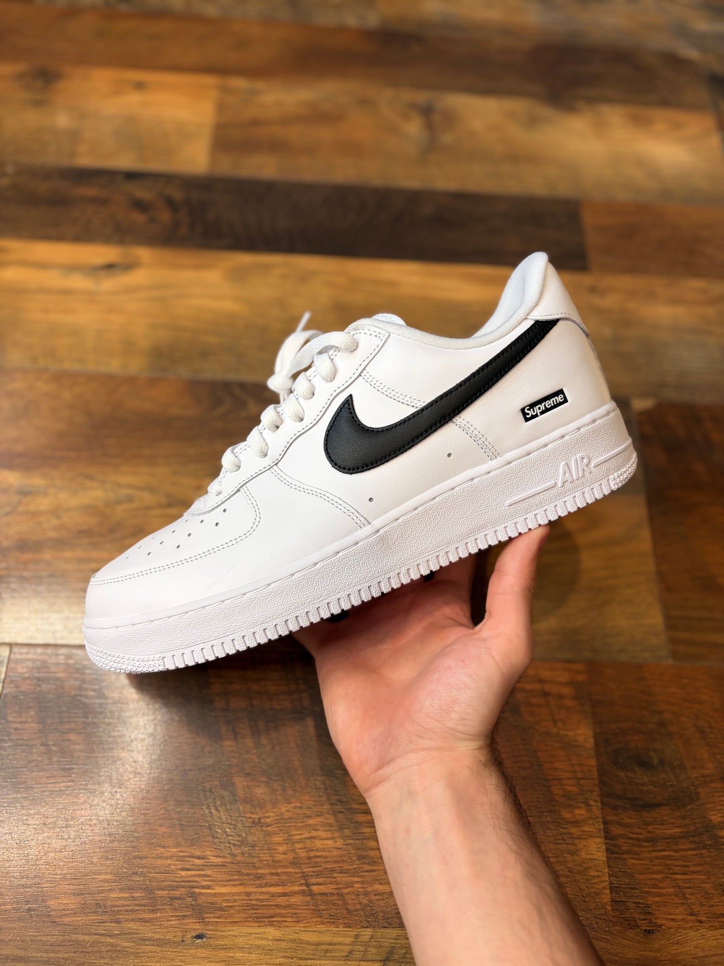 Nike Air Force 1 Low Supreme White Black (Brand New - 11M)