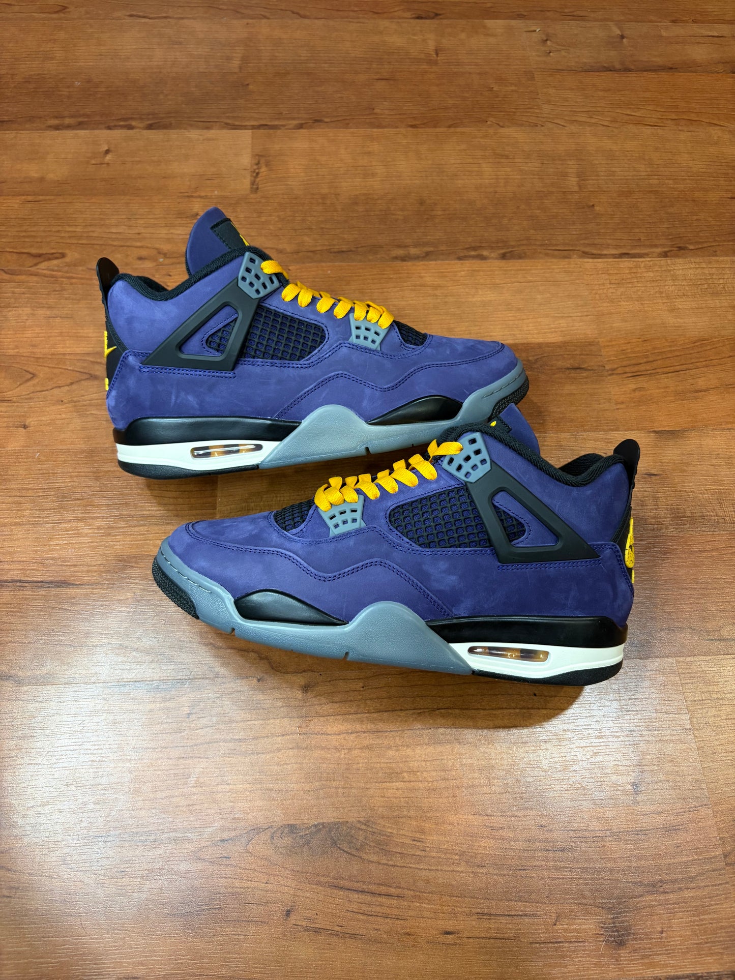 Jordan Retro 4 Lakers (Size 11 Mens)