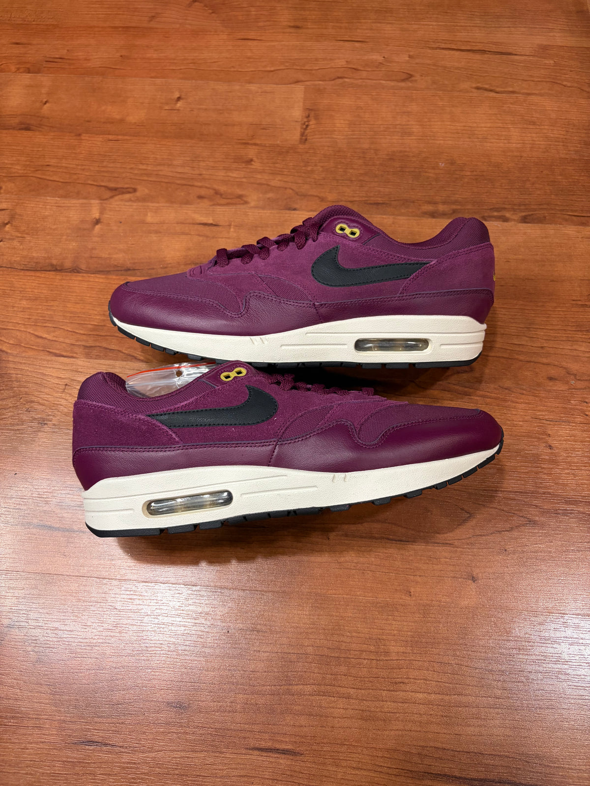 Air Max 1 Premium Bordeaux Desert Moss (DS - Size 11.5M)