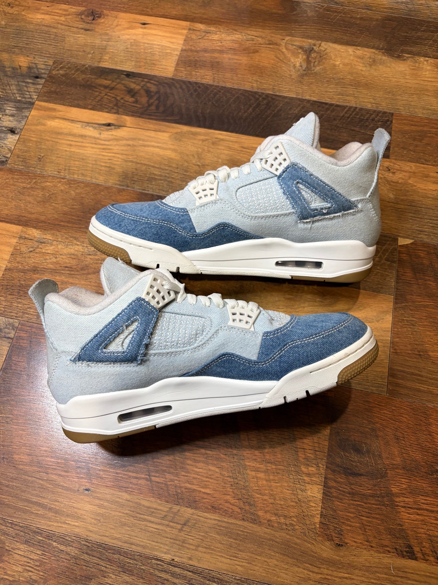 Air Jordan Retro 4 Denim Blue (Size 9.5M / 11W)