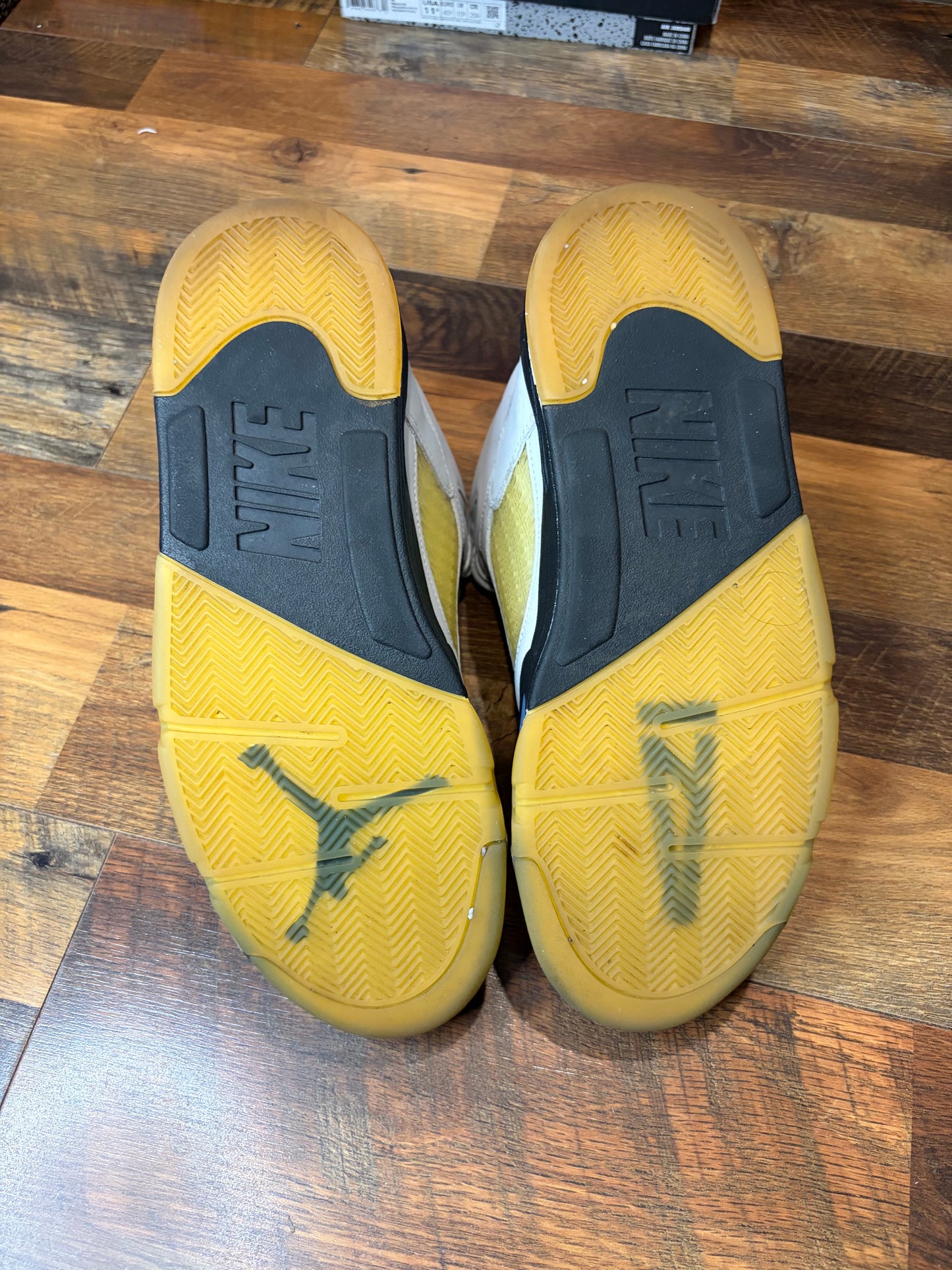 Jordan Retro 5 A Ma Maniere Dawn (Size 13.5W / 12M)