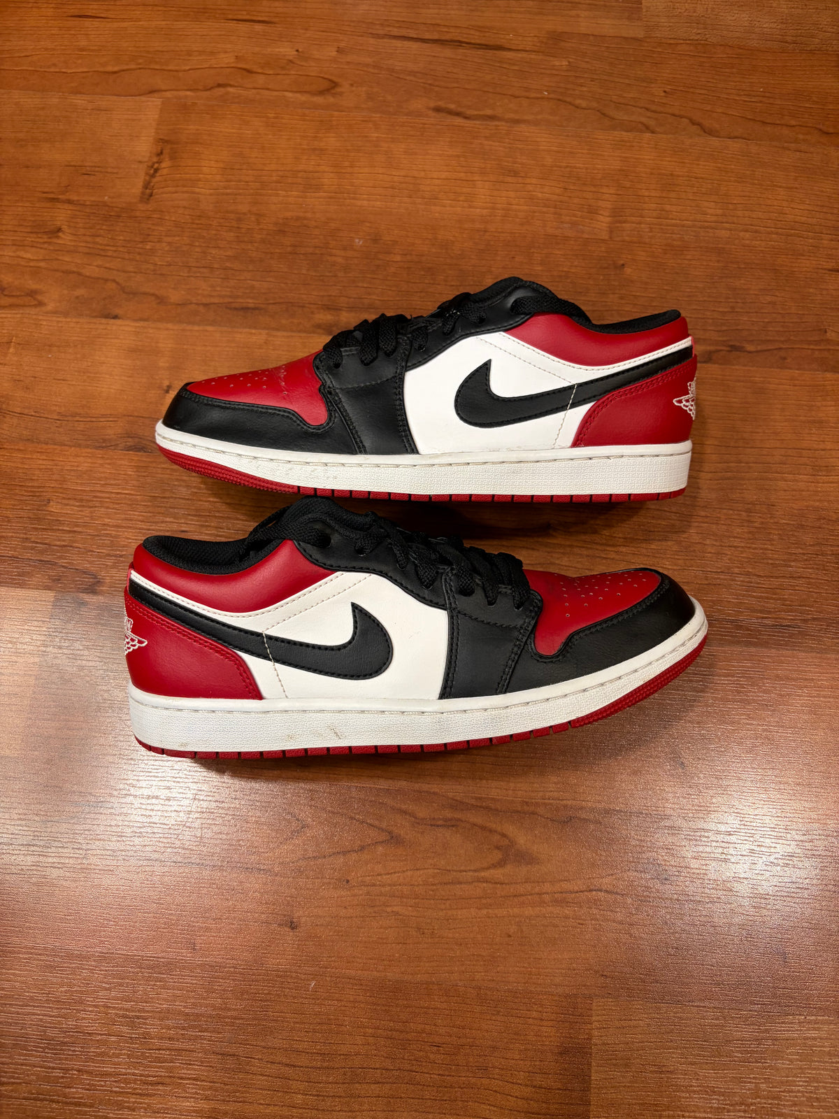 AJ1 Low Bred Toe (Size 9.5 Mens)