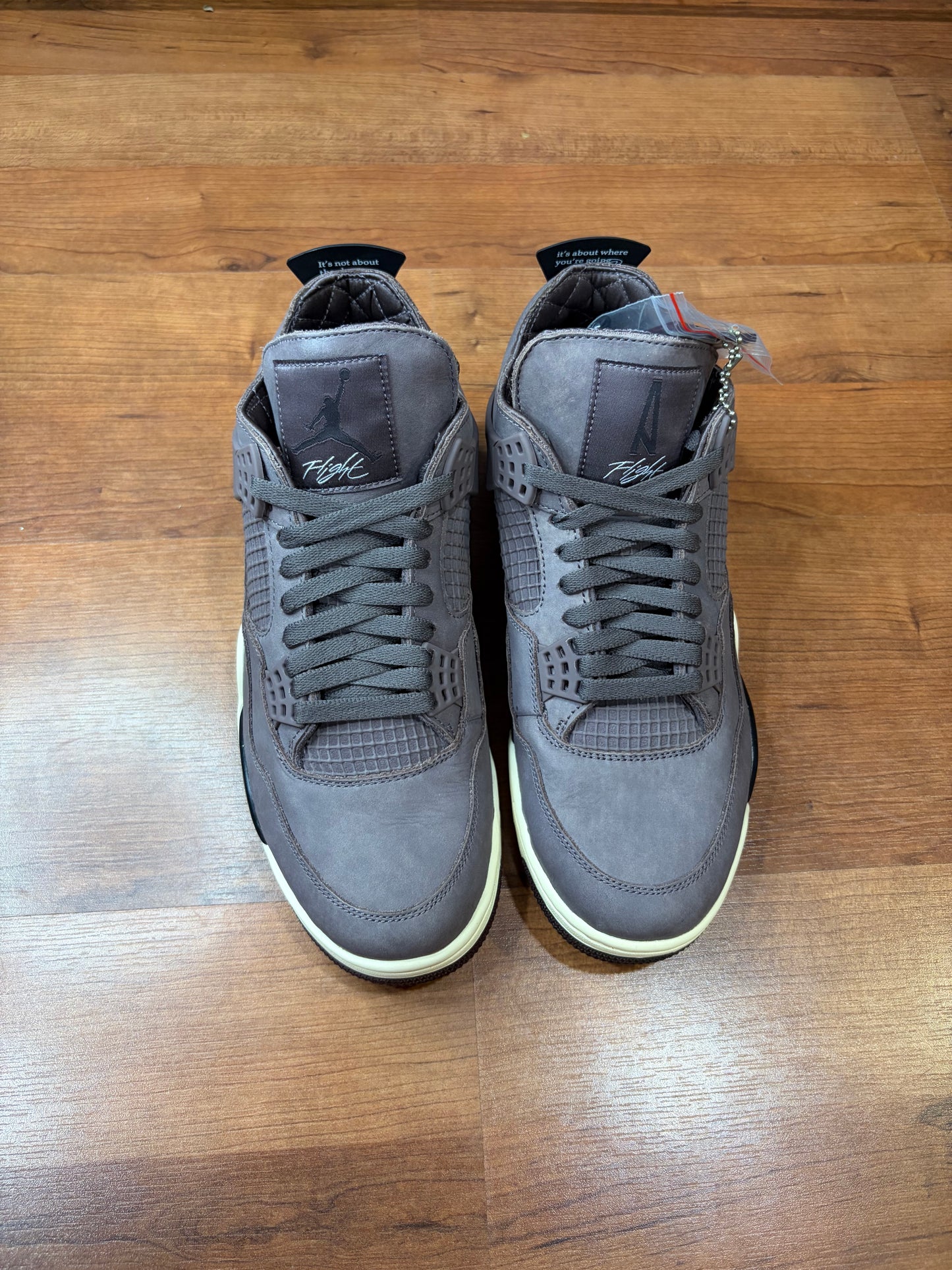 Jordan Retro 4 A Ma Maniere Violet Ore (Brand New - 10M)