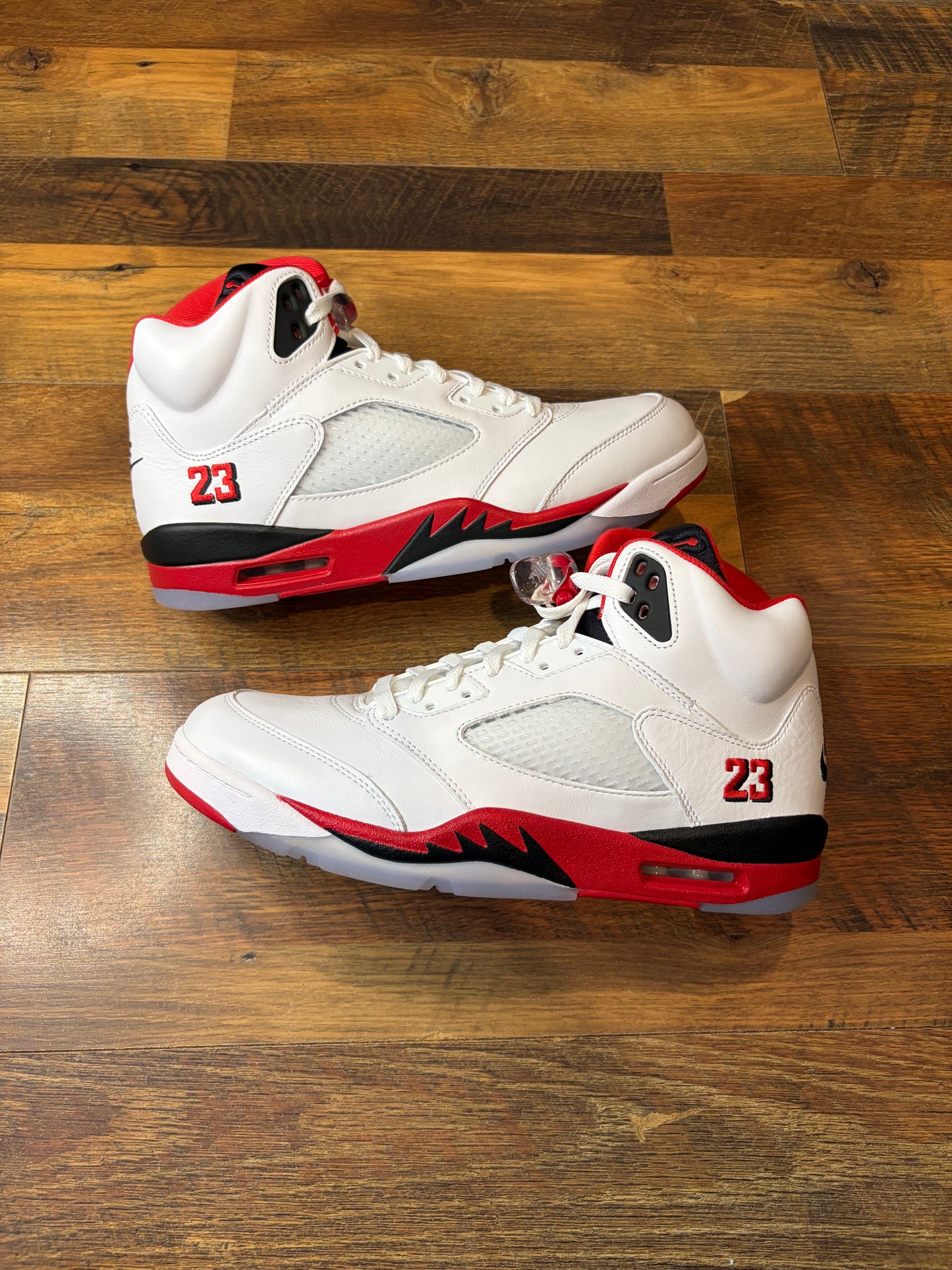 Jordan Retro 5 Fire Red (Brand New/No Box - 10M)