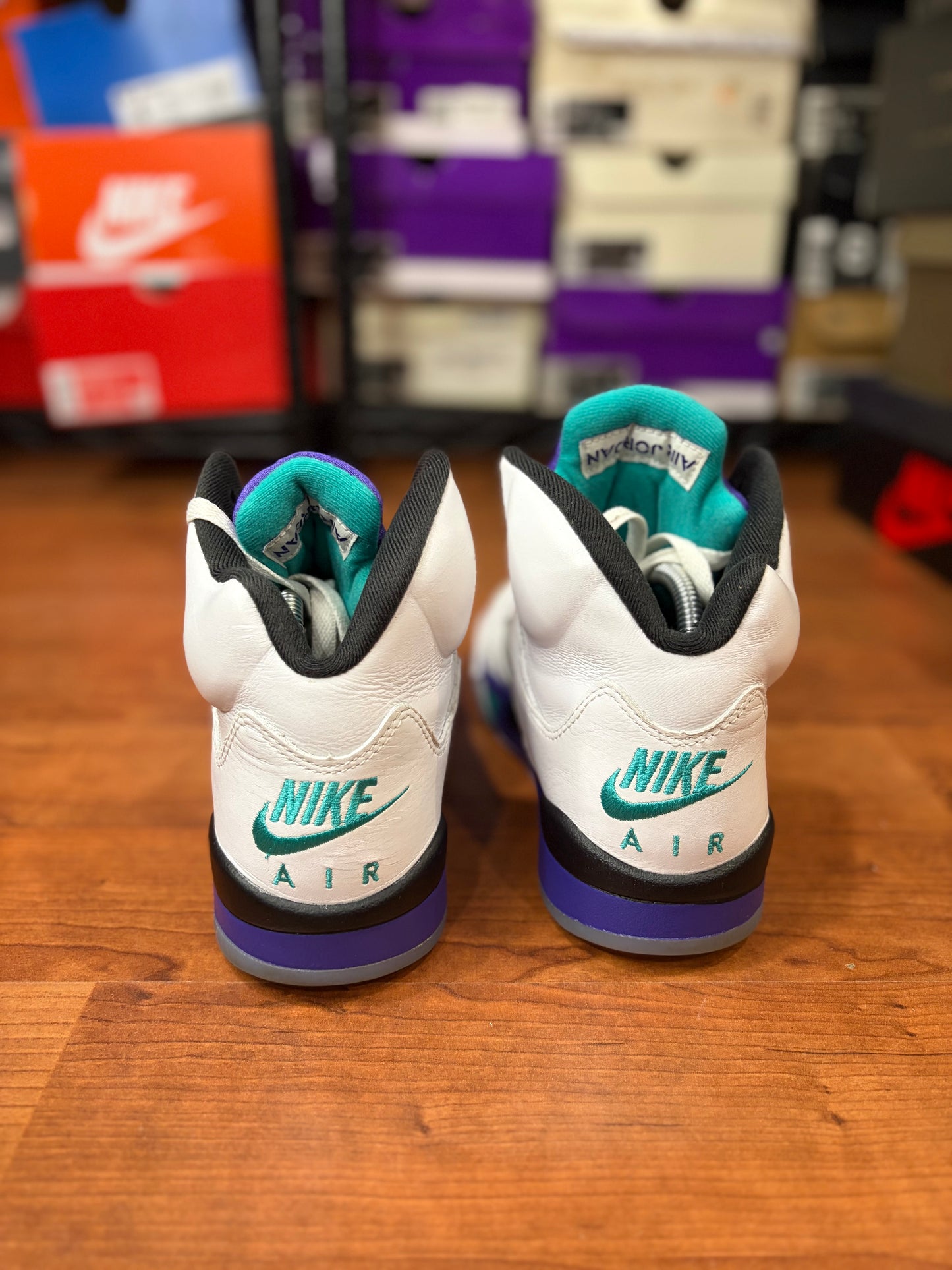 Jordan Retro 5 Grape (Size 8.5 Mens)