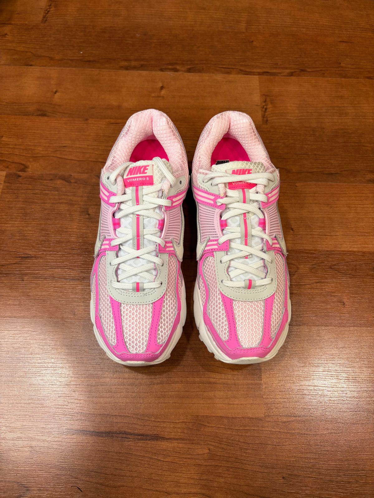 Zoom Vomero 5 Hyper Pink (DS - Womens Sizes)