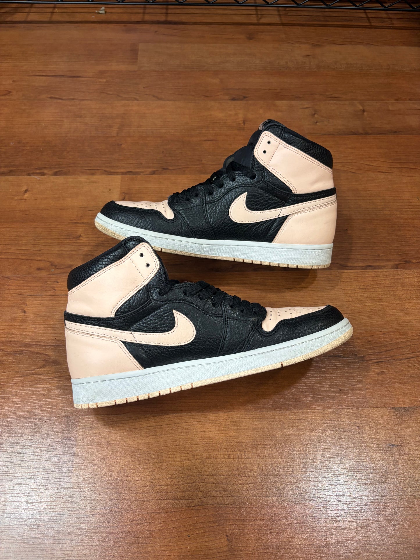 Jordan Retro 1 Crimson Tint (Size 10 Men’s)