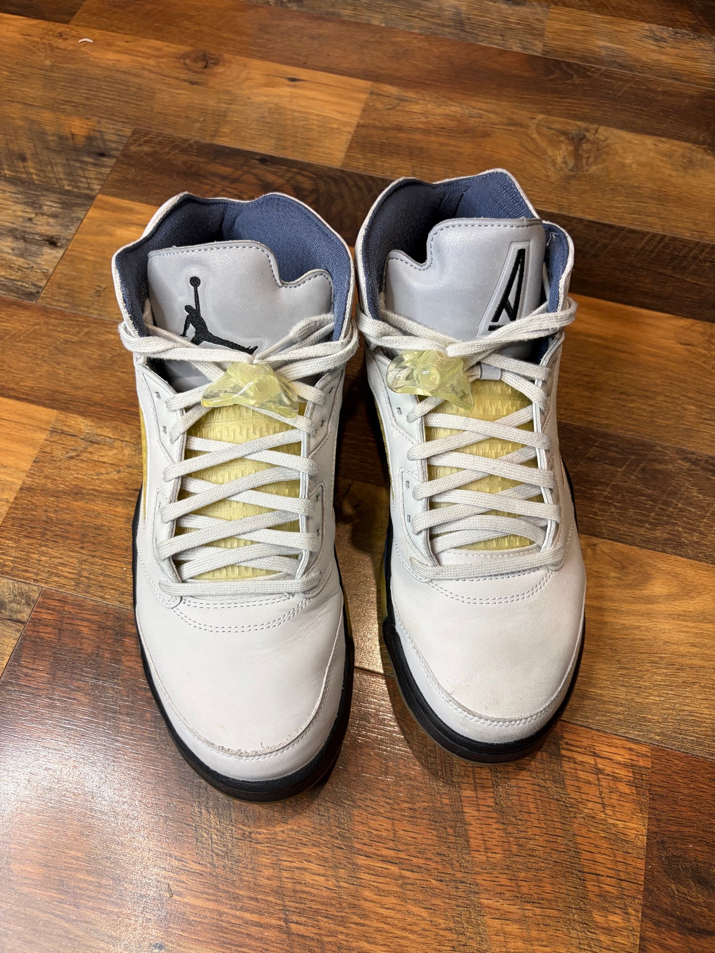 Jordan Retro 5 A Ma Maniere Dawn (Size 13.5W / 12M)