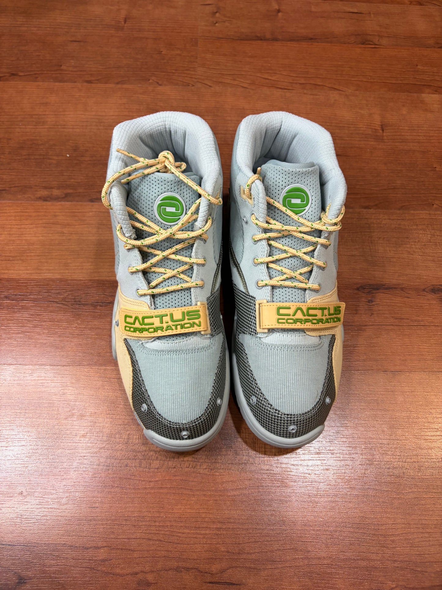 Nike Air Trainer 1 Travis Scott Grey Haze (Brand New - 9.5M)