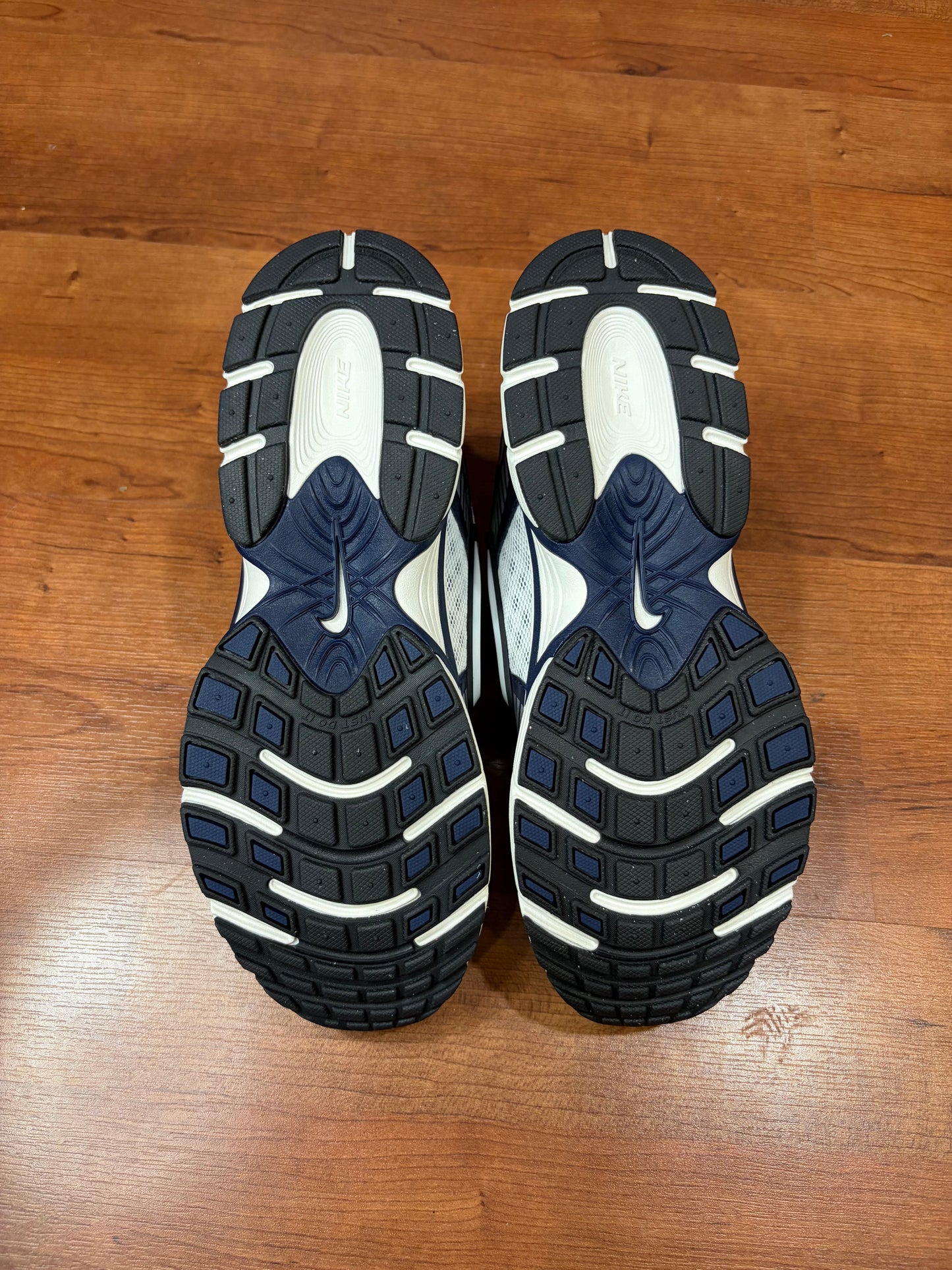 Nike V5 RNR Midnight Navy (Brand New - Mens Sizes)