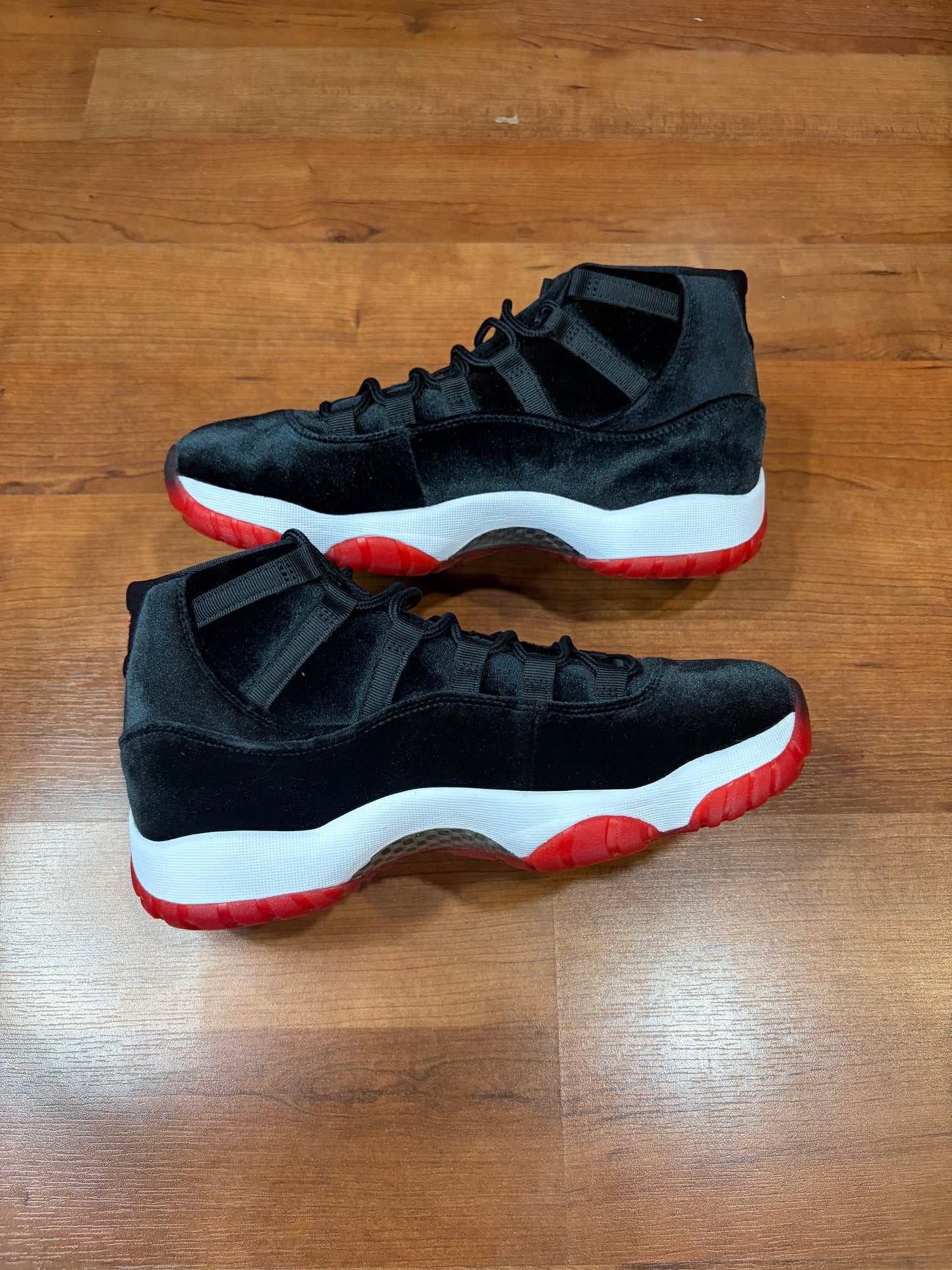 Jordan Retro 11 Velvet Bred (Brand New / B Grade - 10W/8.5M)