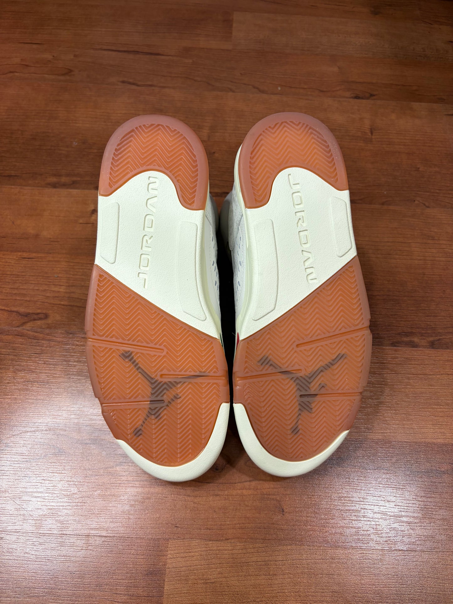Jordan Retro 5 El Grito Sail (Brand New - 10M)