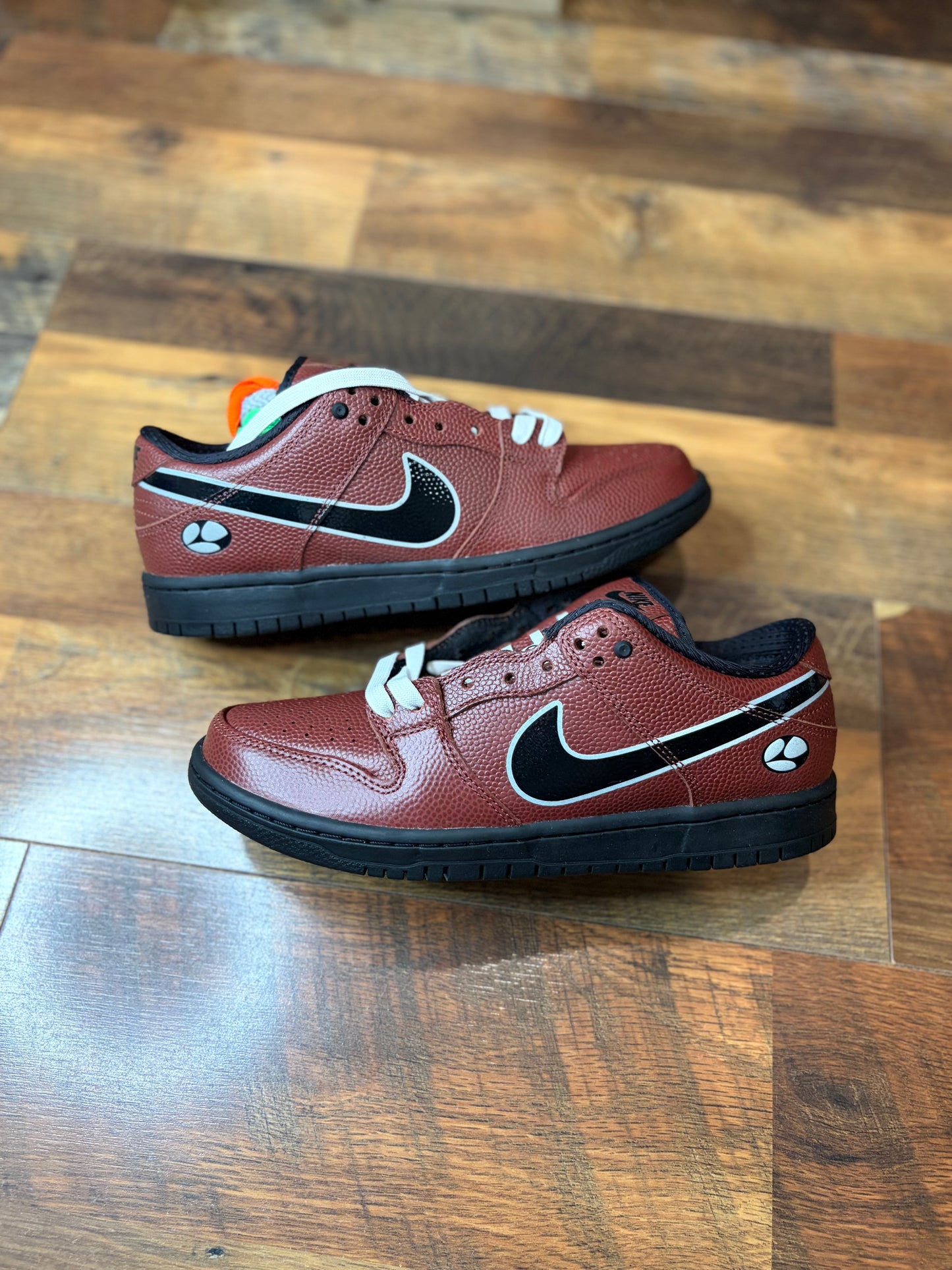 Nike Dunk Low SB Limosine Skateboard (Brand New - Multiple Sizes)