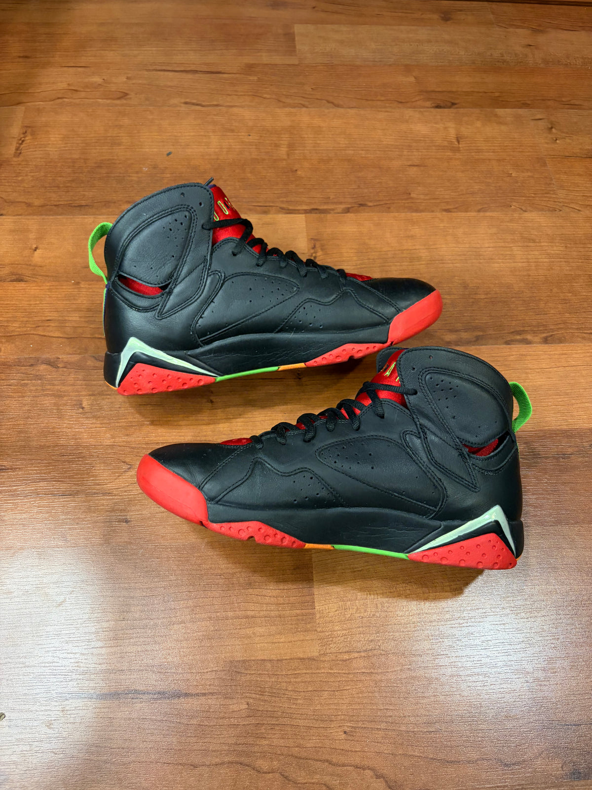 AJ7 Retro Marvin the Martian (Size 9.5 Mens)