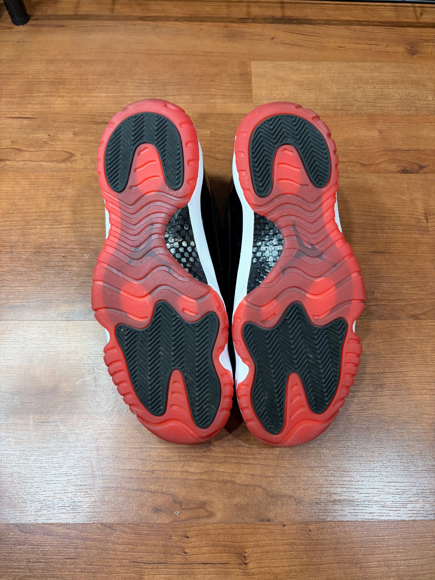 Jordan Retro 11 Low Bred (Size 10.5 Mens)