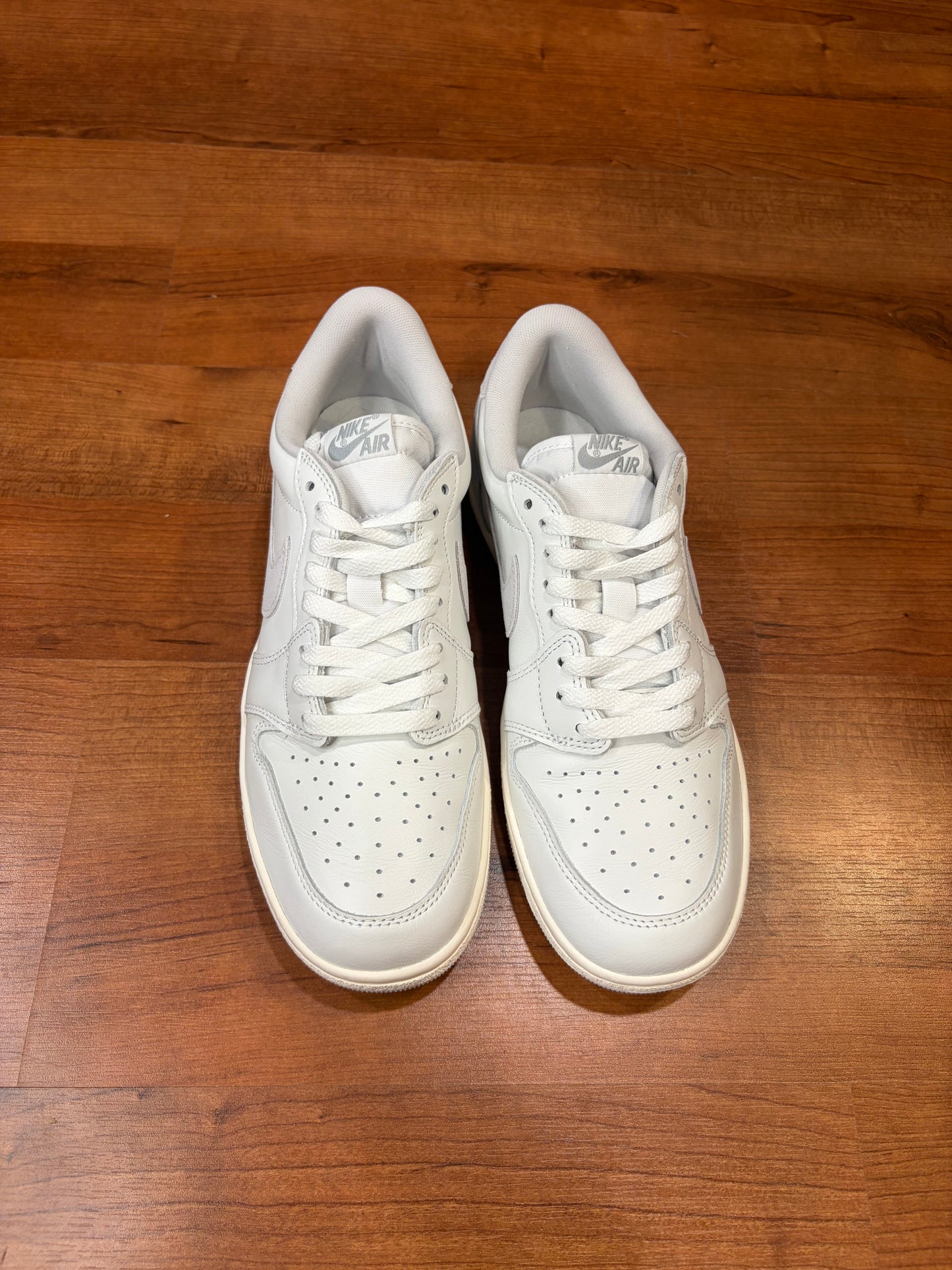 Jordan Retro 1 Low Neutral Grey 85’ (Size 10.5 Men’s)