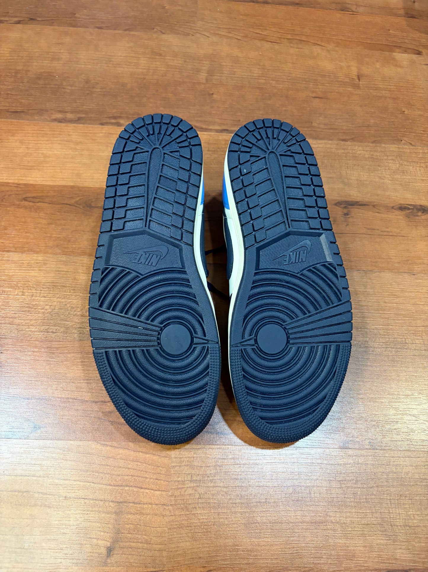 Jordan Retro 1 Low Obsidian (Brand New - 9M)