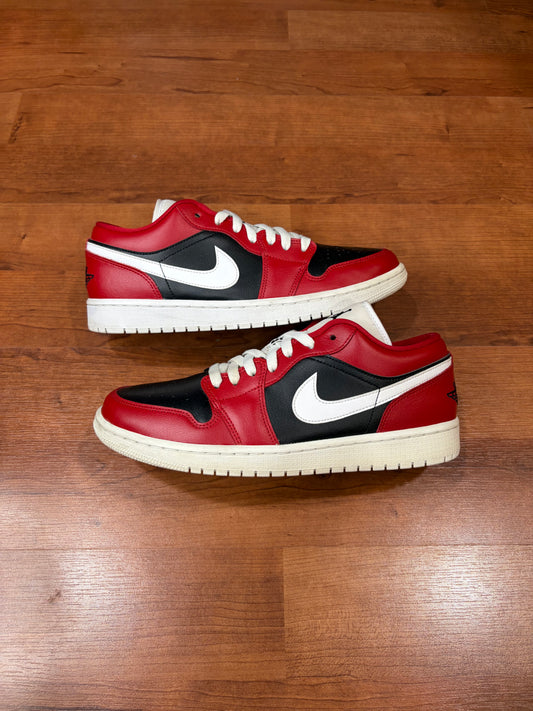 AJ1 Low Chicago Split (Size 11.5W / 10M)