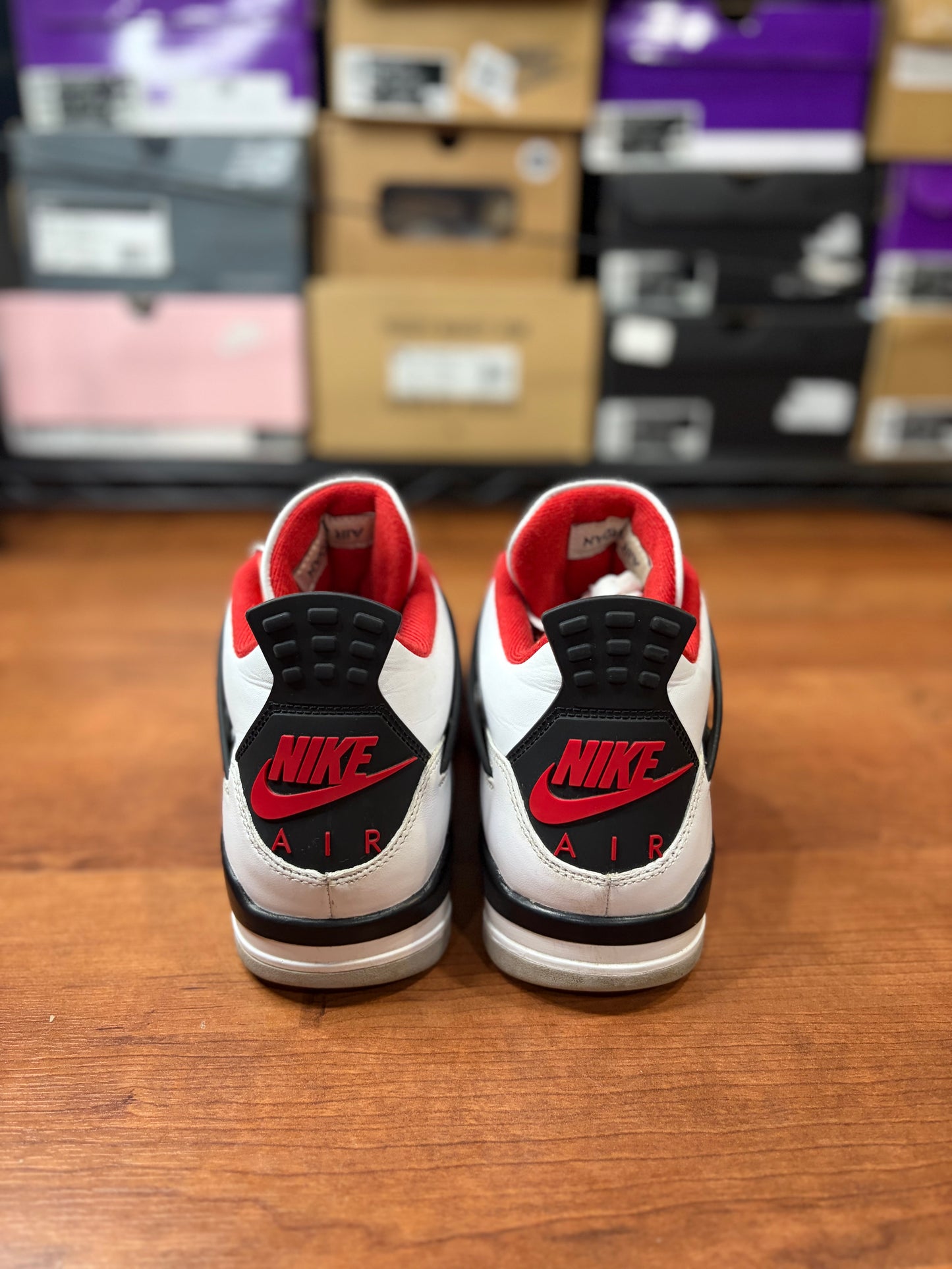 Jordan Retro 4 Fire Red (Size 9 Mens)