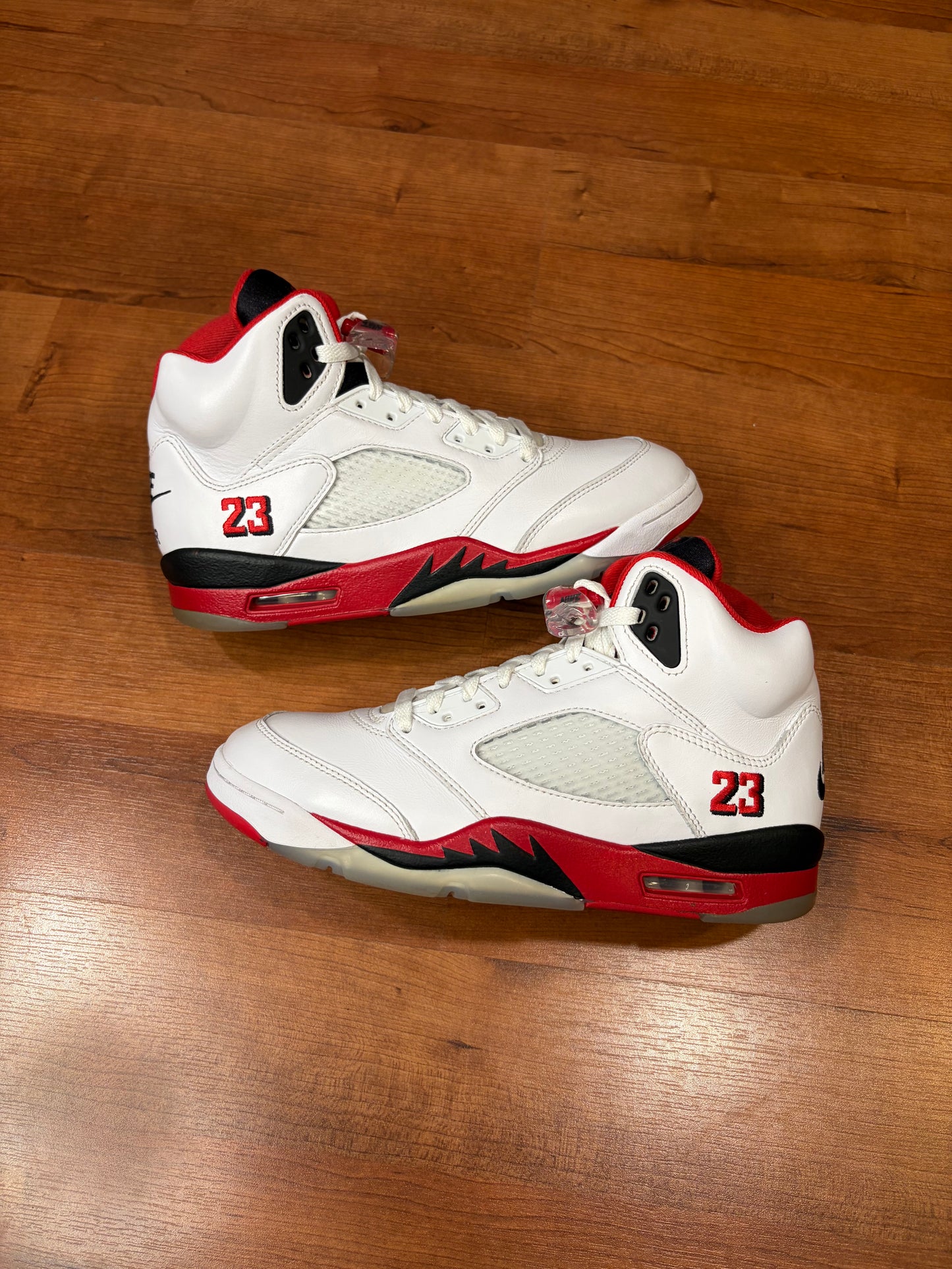 Jordan Retro 5 Fire Red (Size 8 Mens)