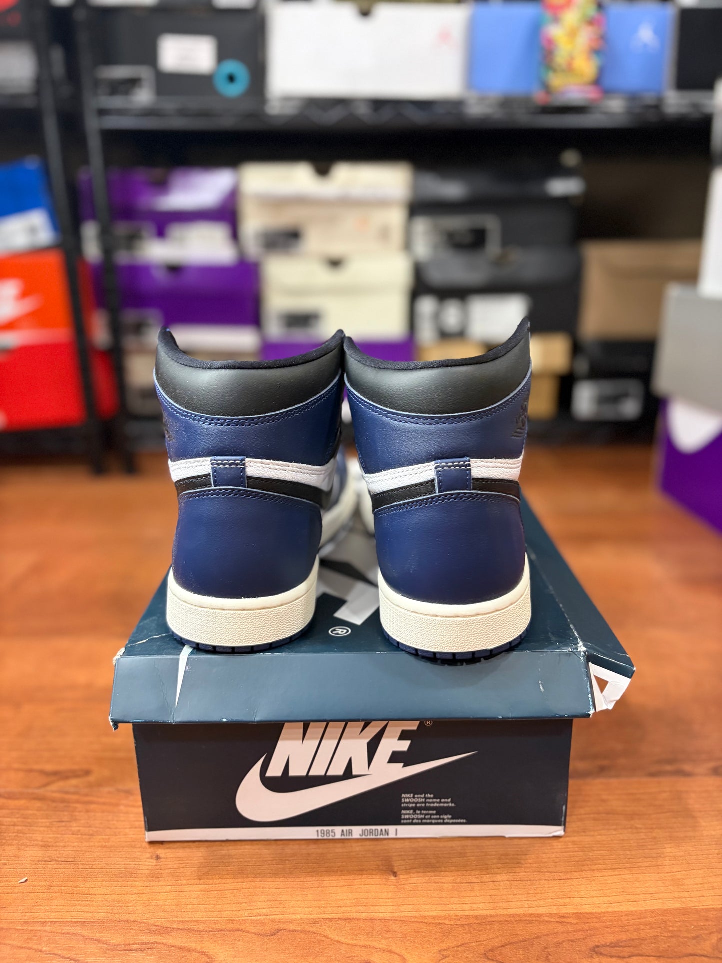 Jordan Retro 1 Midnight Navy (Brand New - Mens Sizes)