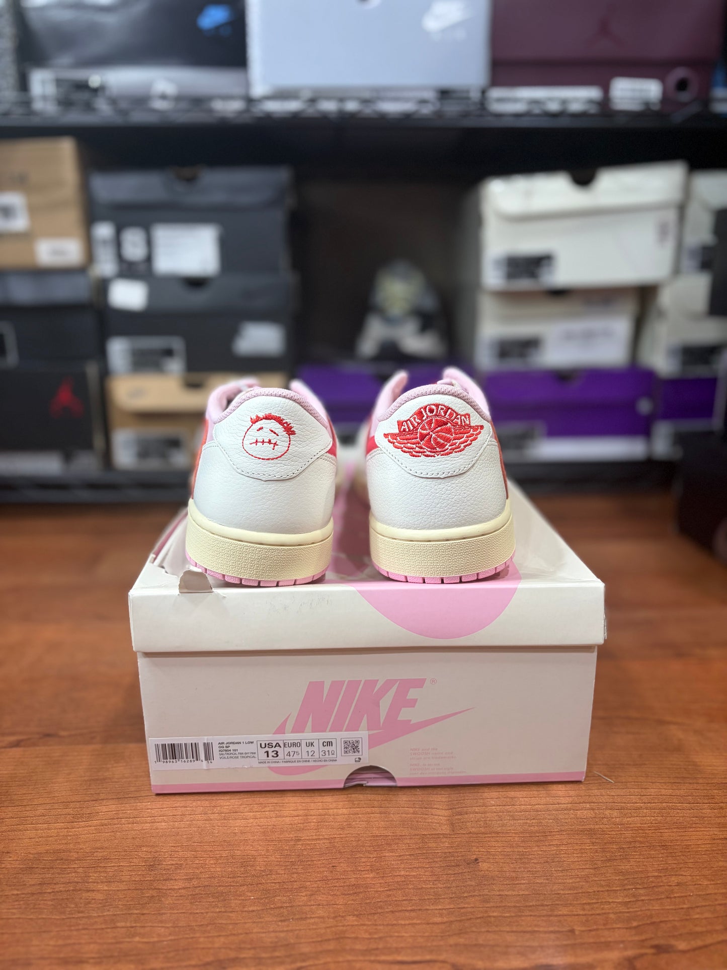 Jordan Retro 1 Low Travis Scott Tropical Pink (Brand New - 13M)