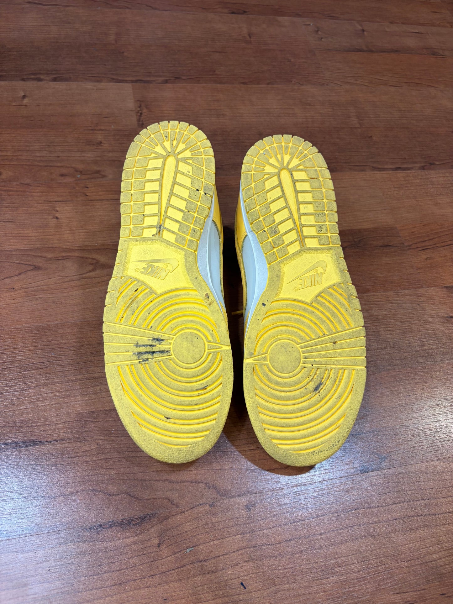 Nike Dunk Low Citron Pulse (Size 11W / 9.5M)