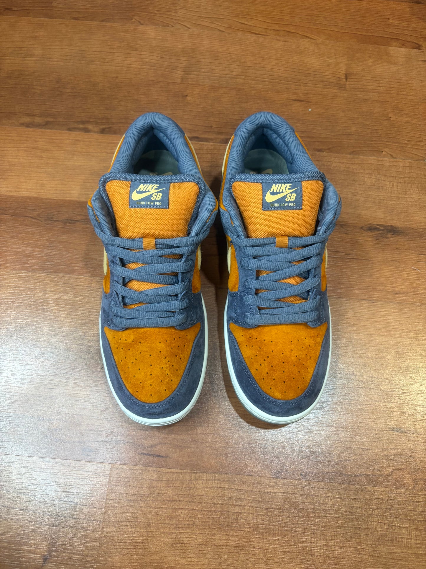 Nike Dunk Low SB Light Carbon Monarch (Brand New - 11M)