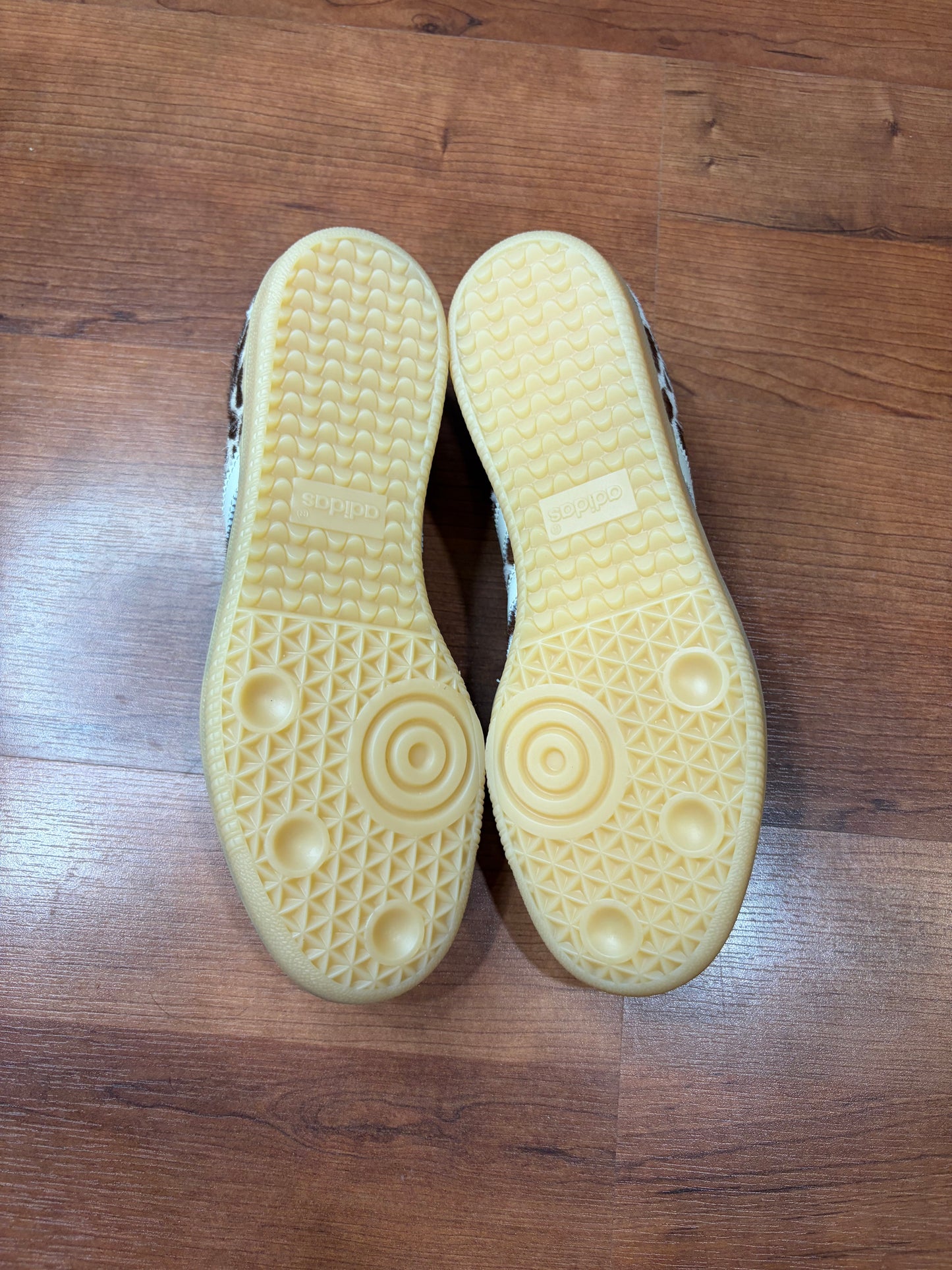 Adidas Samba Giraffe Print (Brand New - 8W/6.5Y)