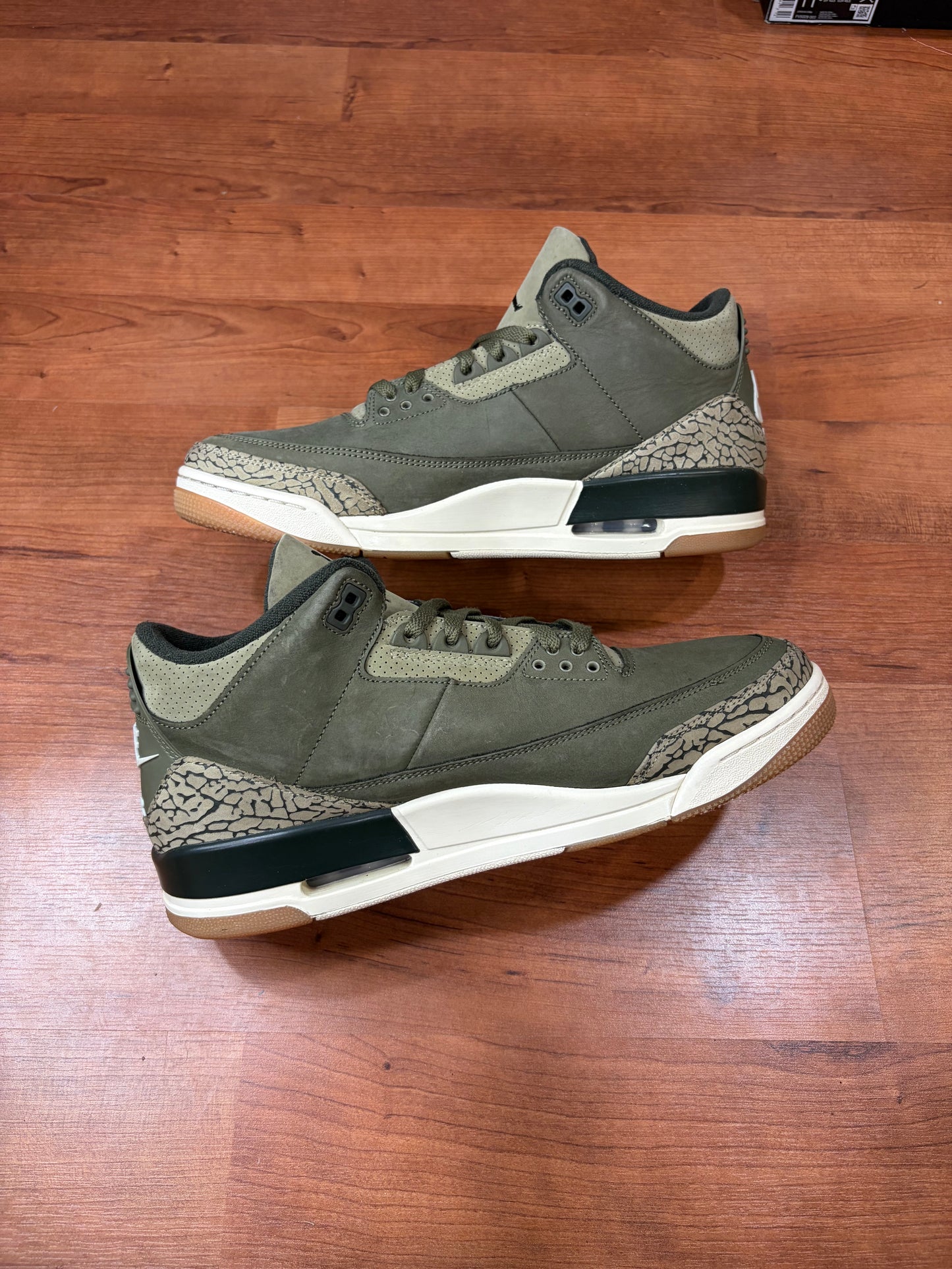 Jordan Retro 3 Family Affair (Size 11.5 Mens)