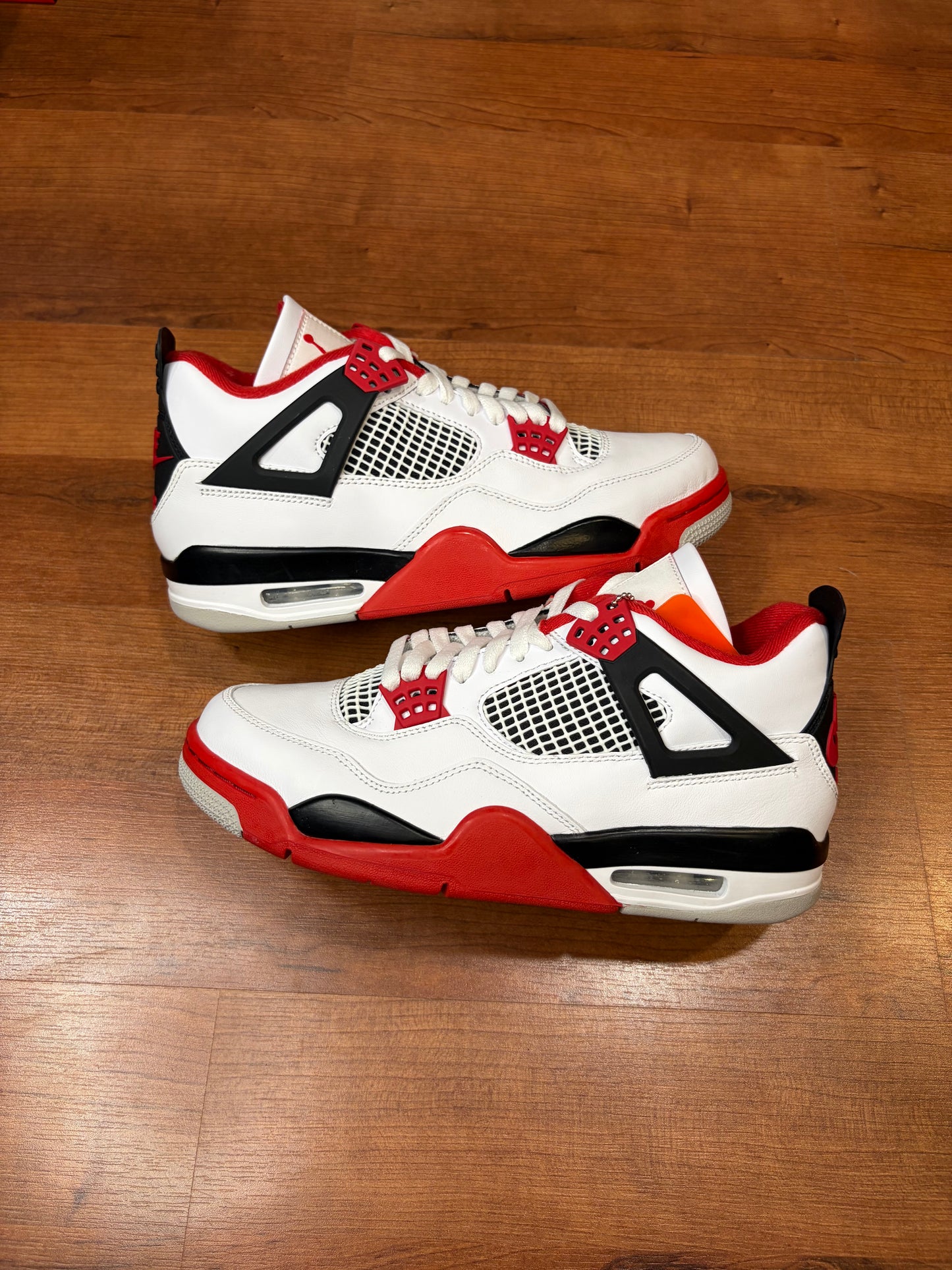 Jordan Retro 4 Fire Red (Brand New - 8M)