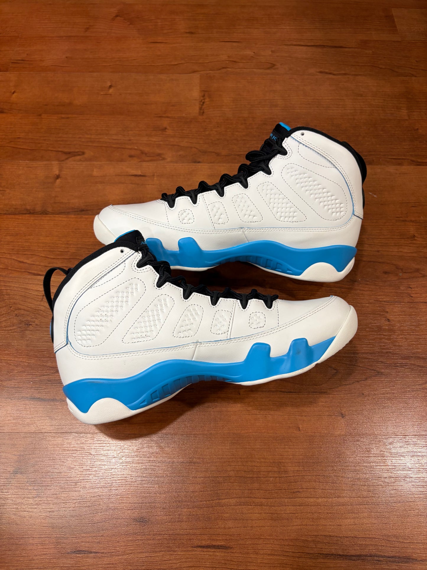 Jordan Retro 9 Powder Blue (Brand New / No Box - 9.5M)