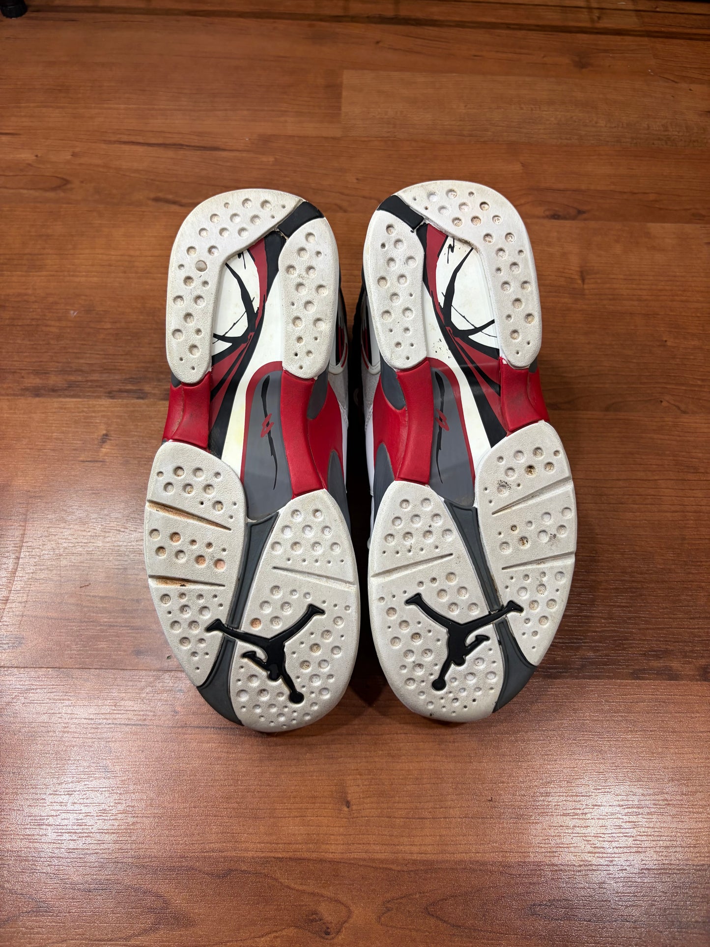 Jordan Retro 8 Bugs Bunny (Size 8 Mens)