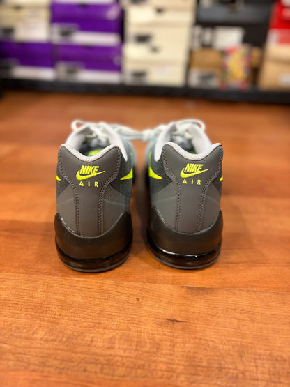 Nike Air Max Invigor Neon (Brand New / No Box - 10.5M)