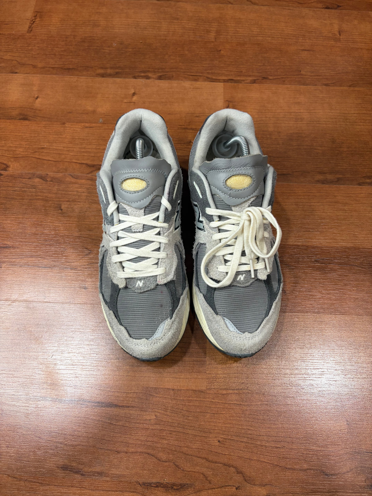 NB 2002R Protection Pack Rain Cloud (Size 8.5 Mens)