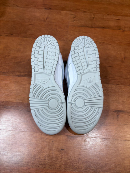 Nike Dunk Low SB Supreme White Metallic Silver (Brand New - 8.5M)