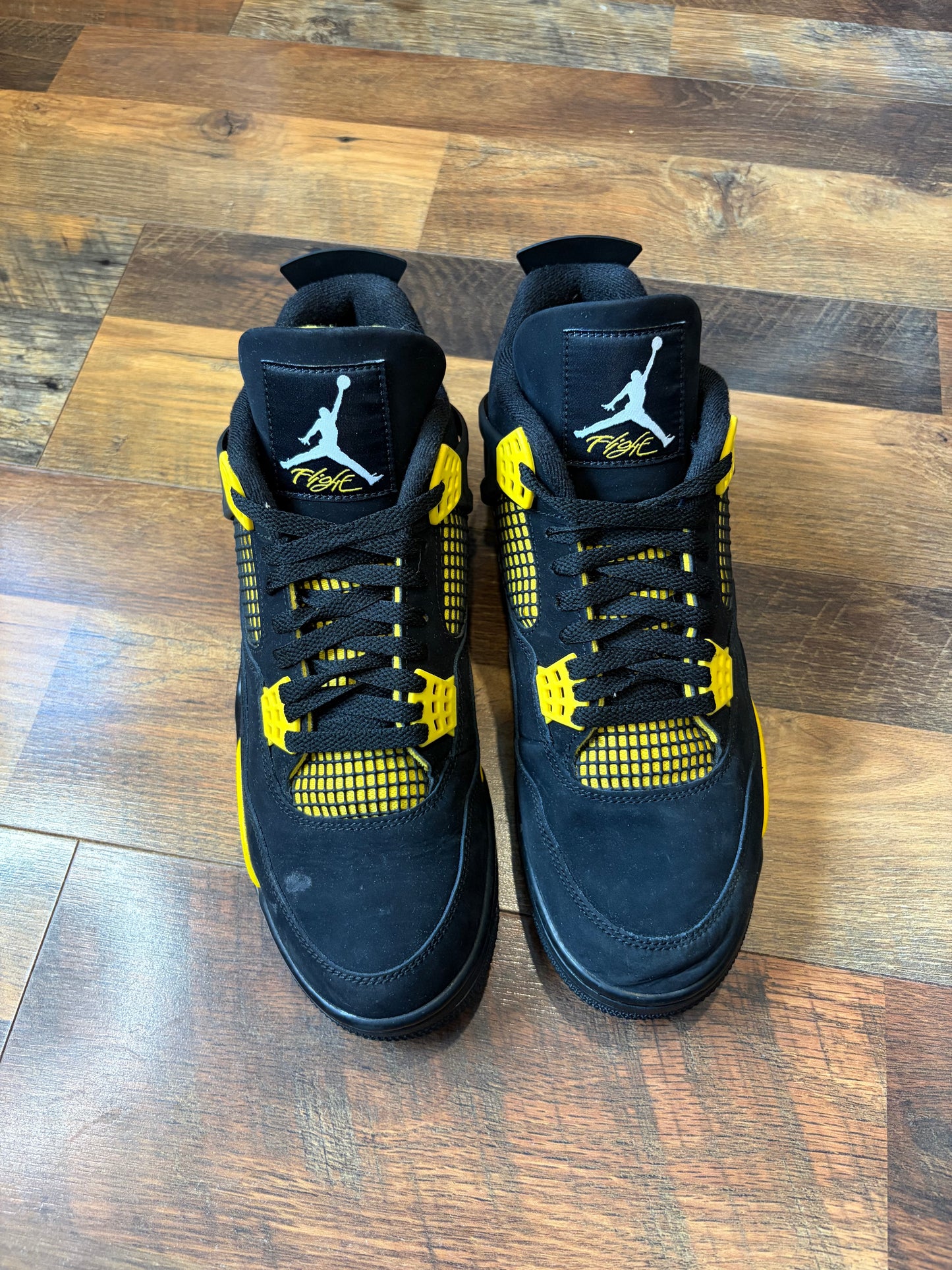 Jordan Retro 4 Thunder (Size 11 Mens)