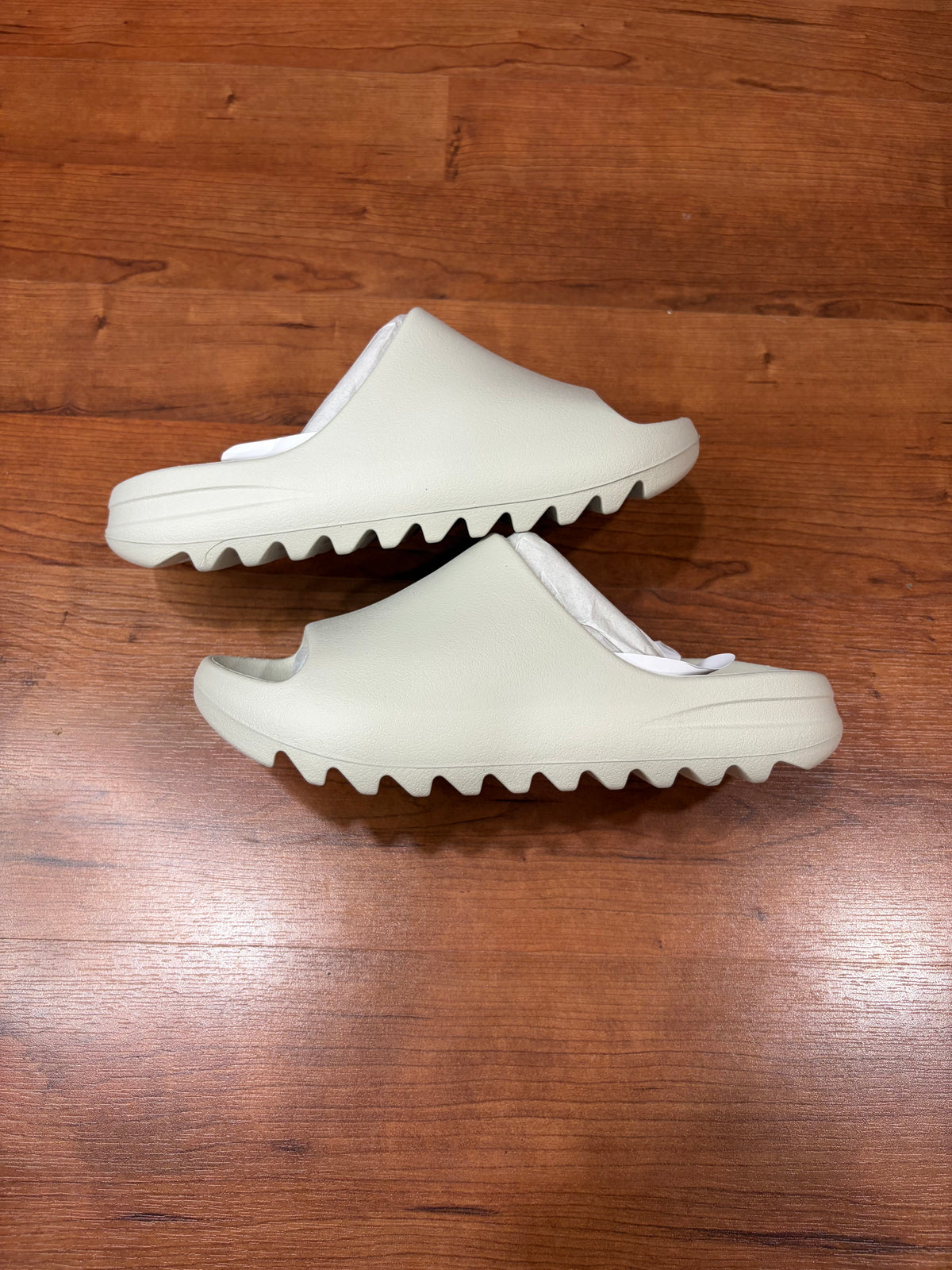 YS-01 Slide Cream (DS - Size 13M)