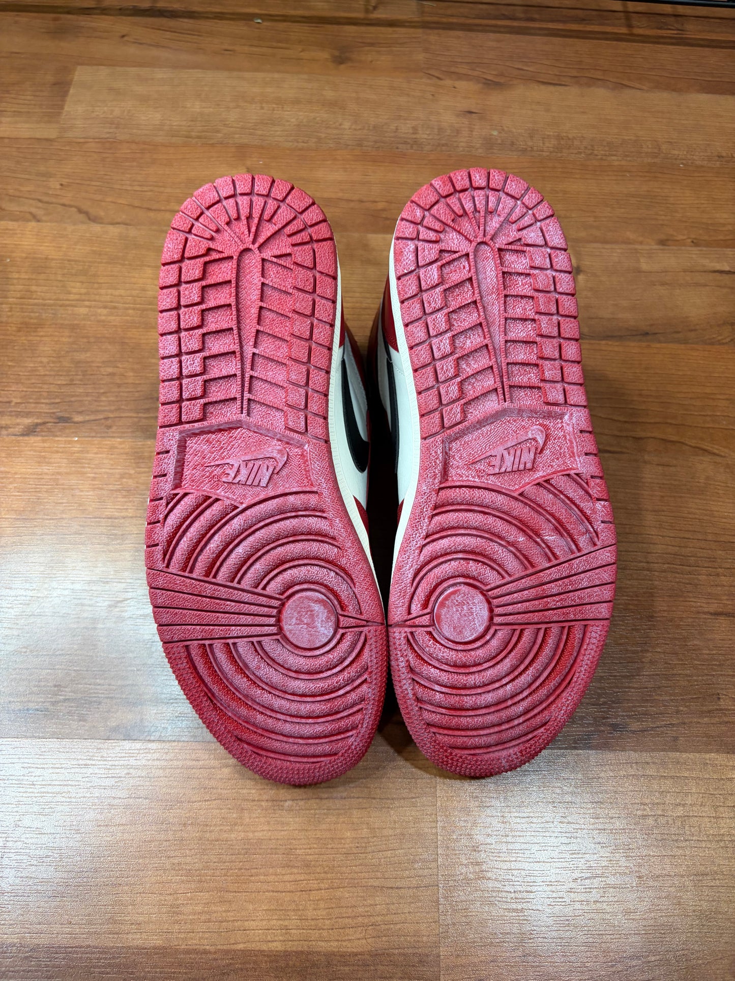 Jordan Retro 1 Lost & Found (Brand New - 9.5M)